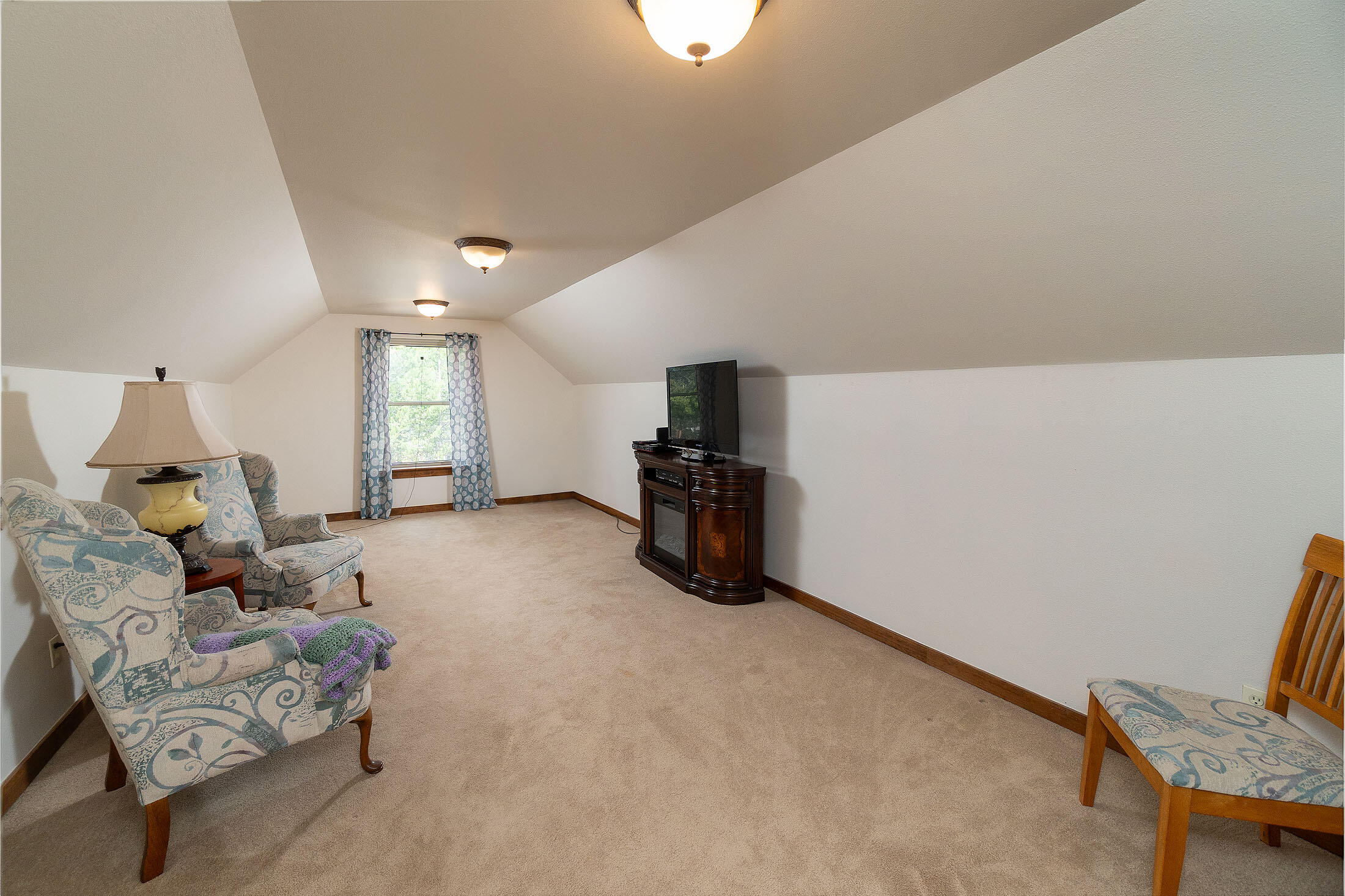 La Pine, Oregon, 97739, United States, 3 Bedrooms Bedrooms, ,2 BathroomsBathrooms,Residential,For Sale,1821567