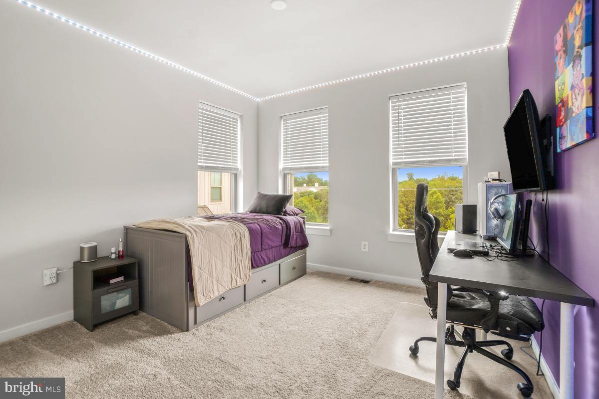 Manassas Park, Virginia, 20111, United States, 3 Bedrooms Bedrooms, ,3 BathroomsBathrooms,Residential,For Sale,1942849