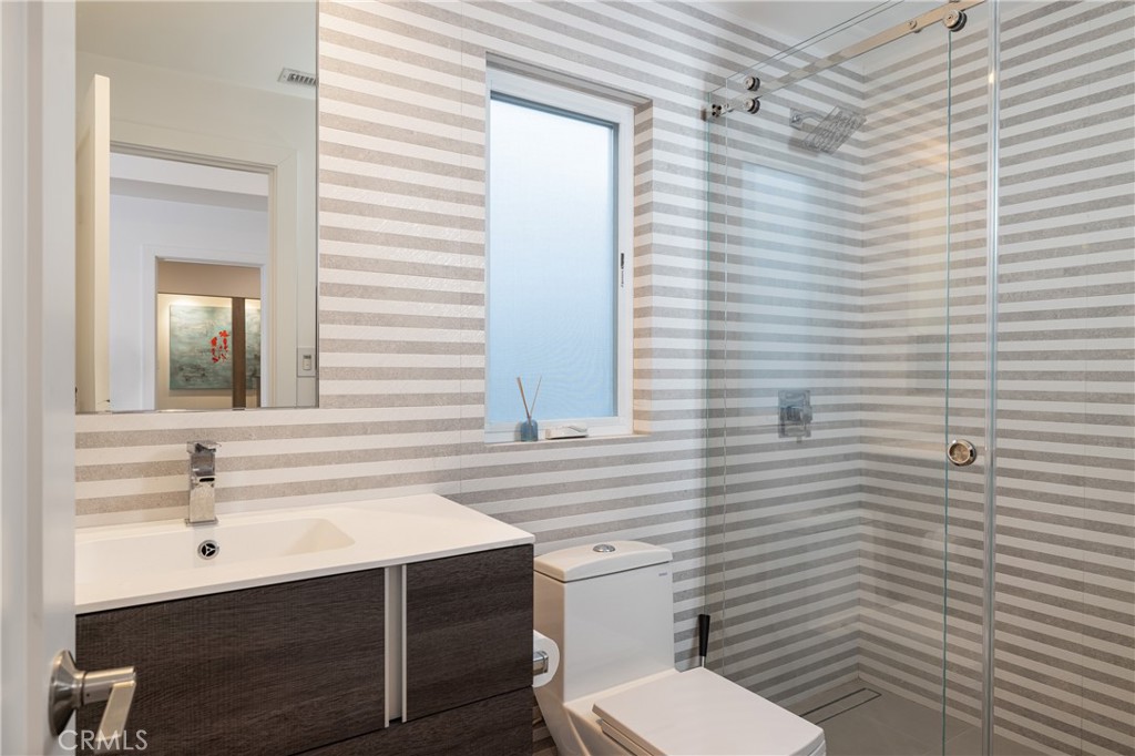 Newport Beach, California, 92660, United States, 4 Bedrooms Bedrooms, ,4 BathroomsBathrooms,Residential,For Sale,1751801