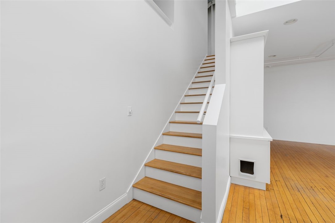 Providence, Rhode Island, 02903, United States, 1 Bedroom Bedrooms, ,2 BathroomsBathrooms,Residential,For Sale,1917986