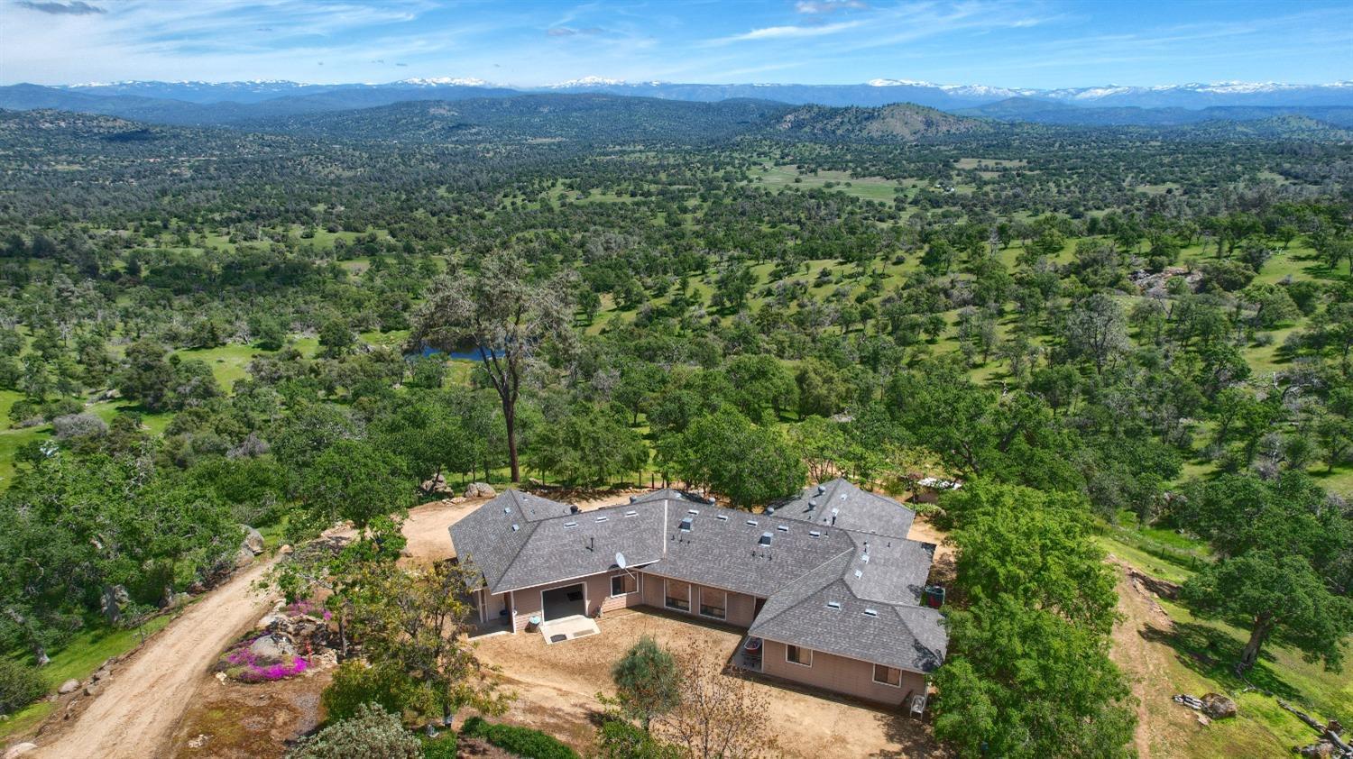 Coarsegold, California, 93614, United States, 3 Bedrooms Bedrooms, ,2 BathroomsBathrooms,Residential,For Sale,2006317