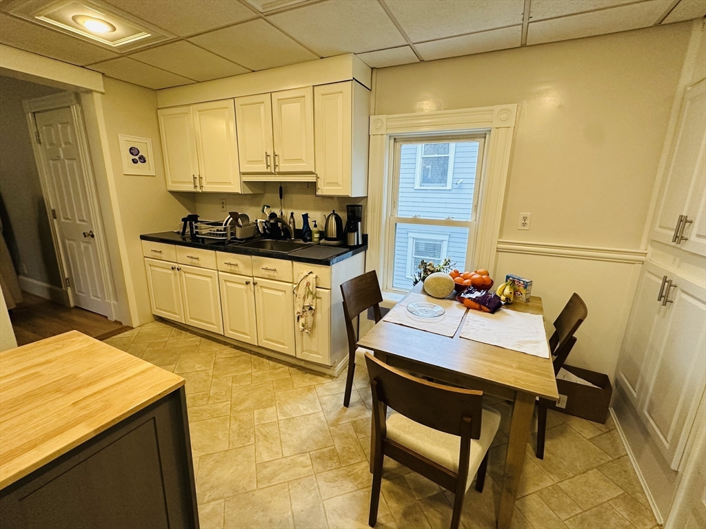 Cambridge, Massachusetts, 02141, United States, 5 Bedrooms Bedrooms, ,3 BathroomsBathrooms,Residential,For Sale,1752513