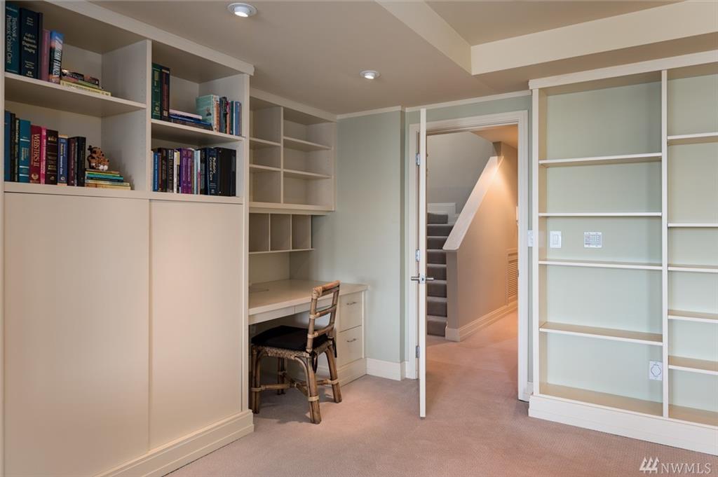 1956 Harvard Ave E 204, Seattle, Washington, 98102, United States, 2 Bedrooms Bedrooms, ,2 BathroomsBathrooms,Residential,For Sale,1956 Harvard Ave E 204,1446429