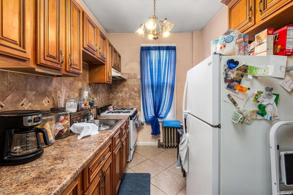 Brooklyn, New York, 11204, United States, 5 Bedrooms Bedrooms, ,3 BathroomsBathrooms,Residential,For Sale,1809100