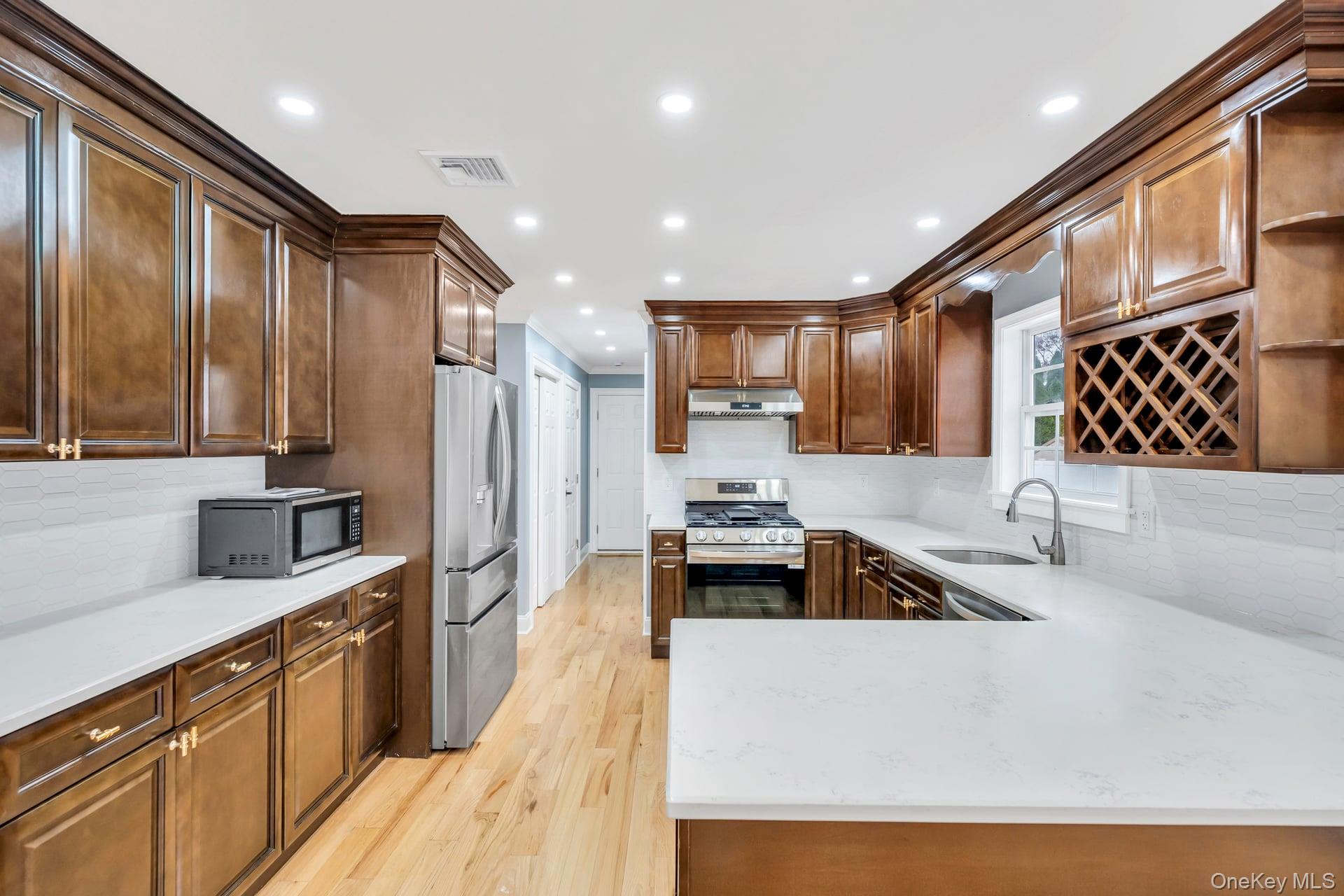 Selden, New York, 11784, United States, 4 Bedrooms Bedrooms, ,3 BathroomsBathrooms,Residential,For Sale,1990980