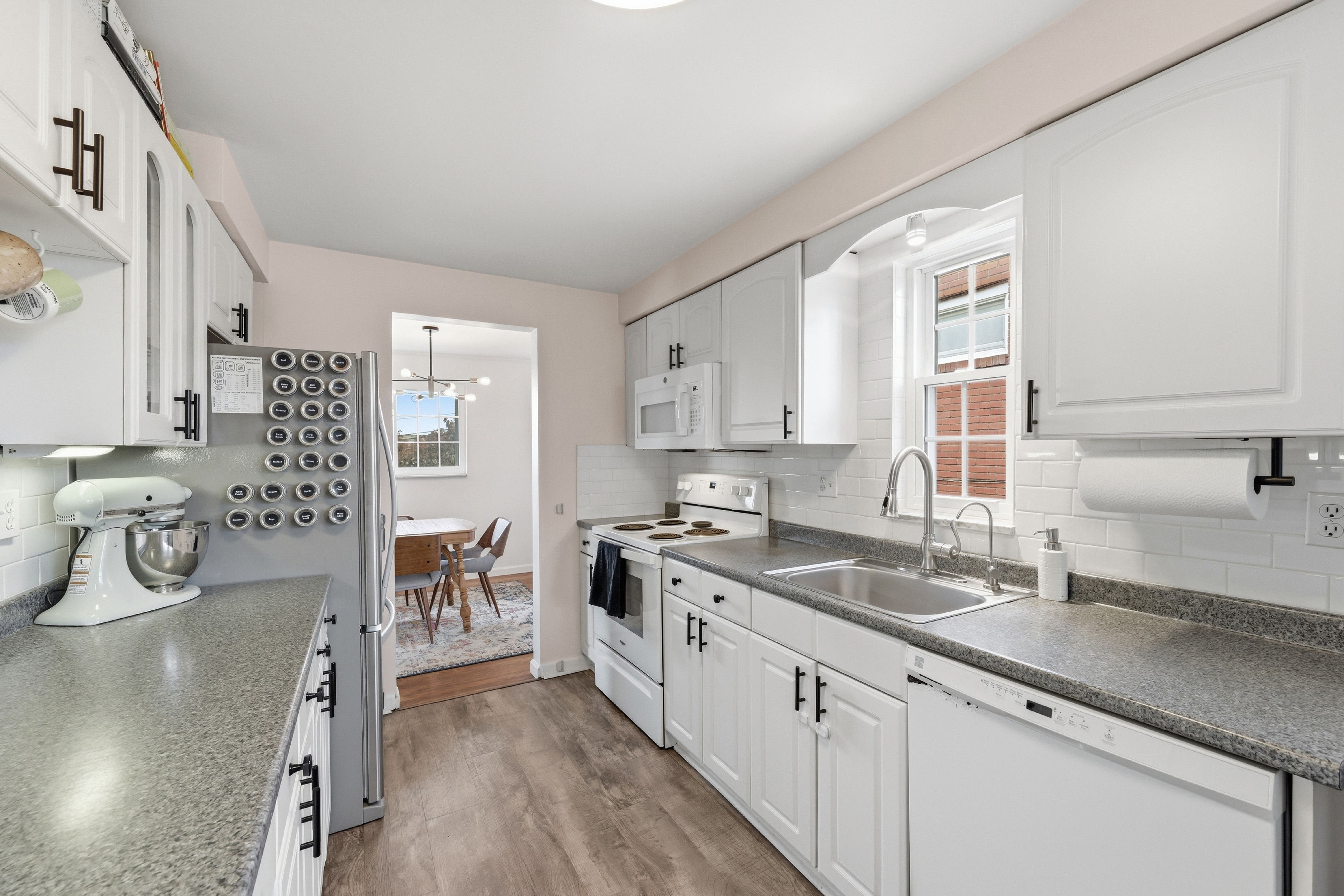  1555 Orchardview Drive, Pittsburgh, PA 15220 - 物件實景