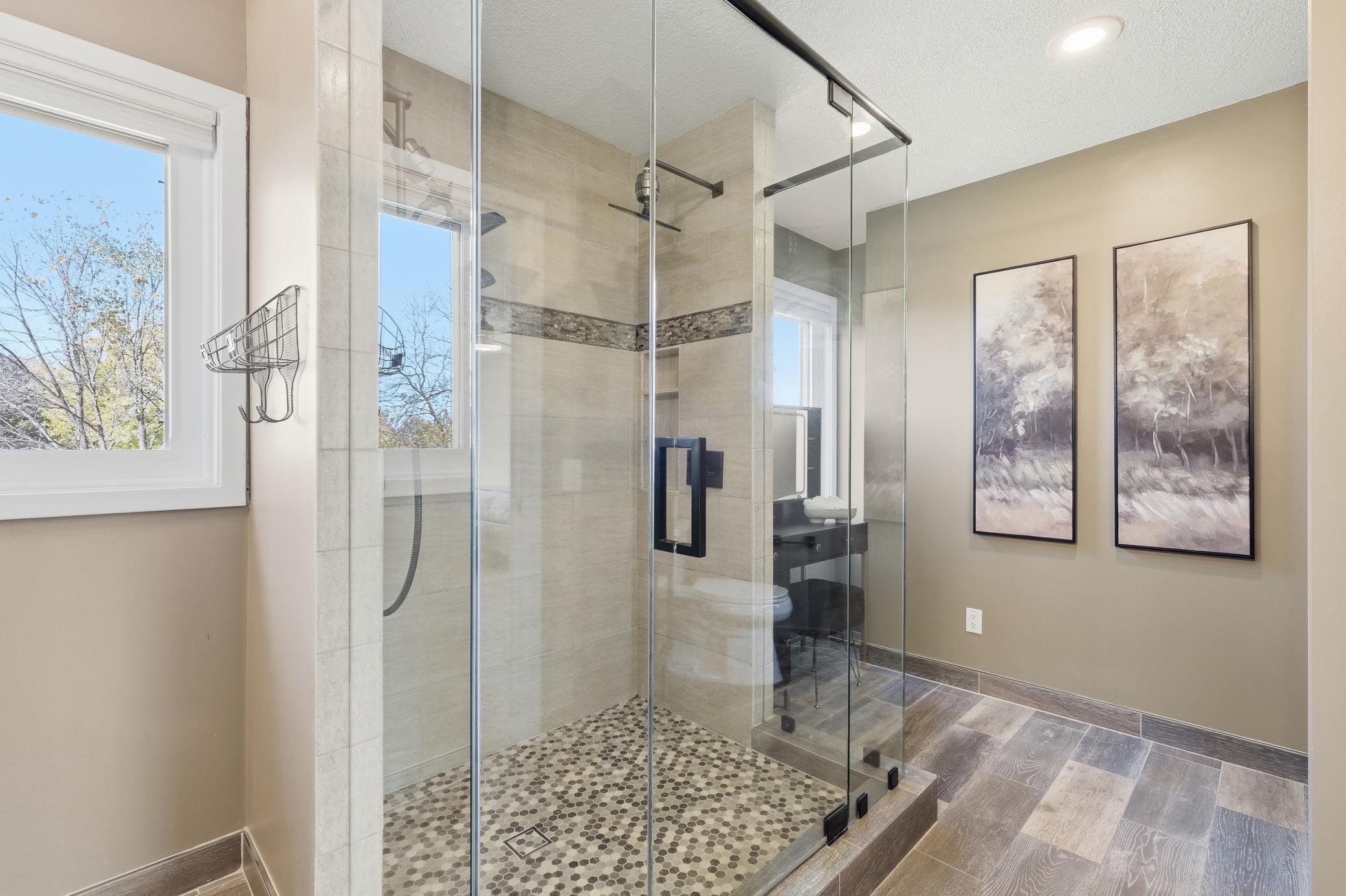 Woodbury, Minnesota, 55125, United States, 4 Bedrooms Bedrooms, ,2 BathroomsBathrooms,Residential,For Sale,1991775