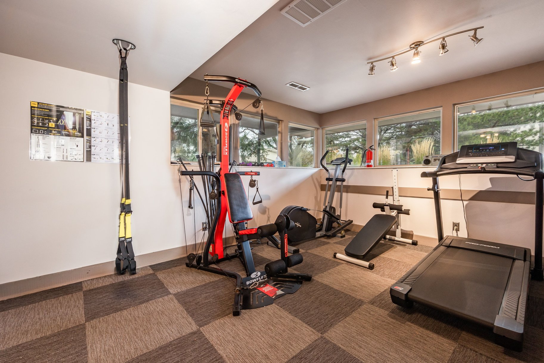 Elegant Single-Level Living in Gated Waterbury Community - 物件實景