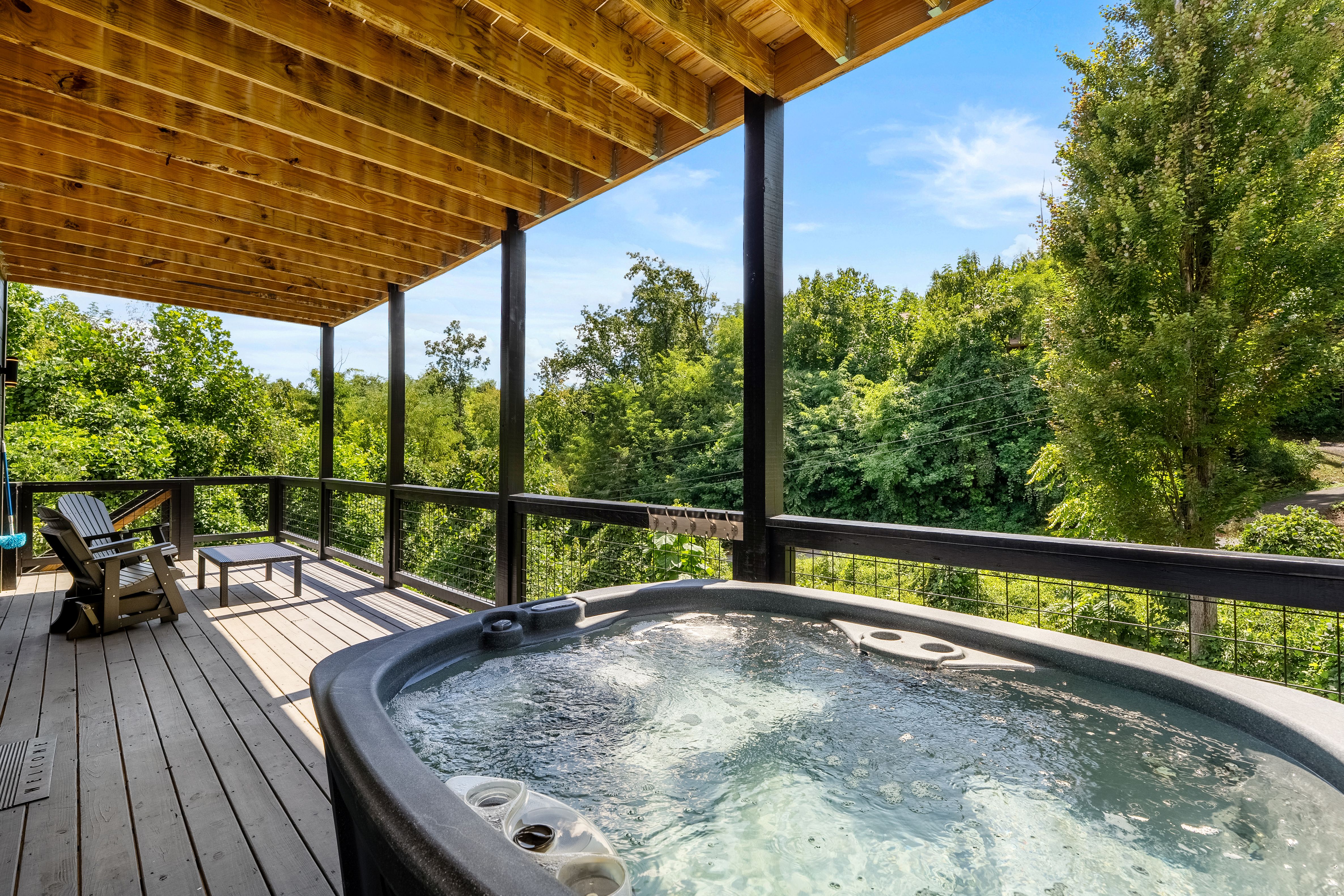 Gatlinburg, Tennessee, 37738, United States, 1 Bedroom Bedrooms, ,2 BathroomsBathrooms,Residential,For Sale,1934967