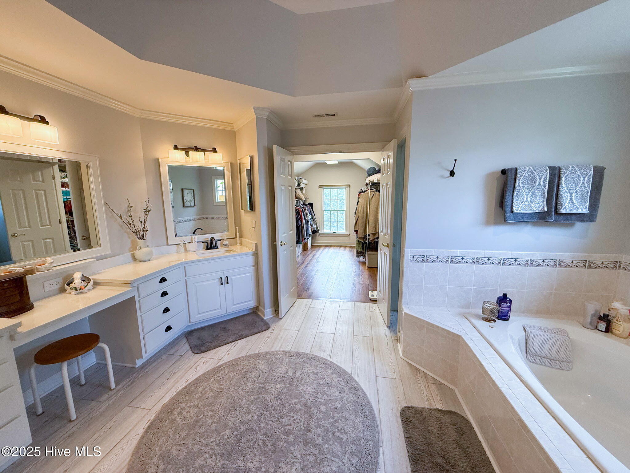 New Bern, North Carolina, 28560, United States, 4 Bedrooms Bedrooms, ,3 BathroomsBathrooms,Residential,For Sale,1907556