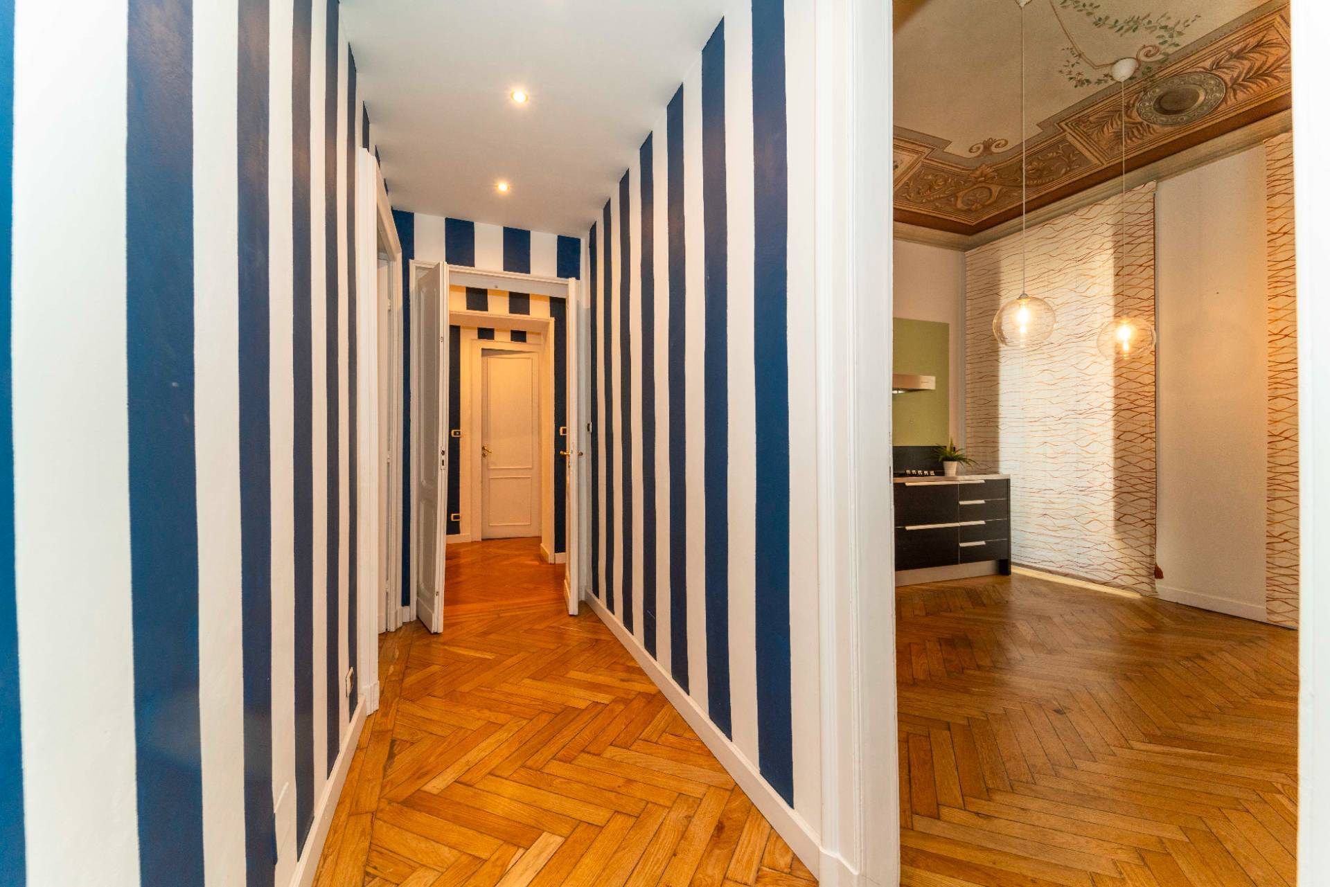 Torino, Torino, 10100, IT, 3 Bedrooms Bedrooms, ,4 BathroomsBathrooms,Residential,For Sale,1989307