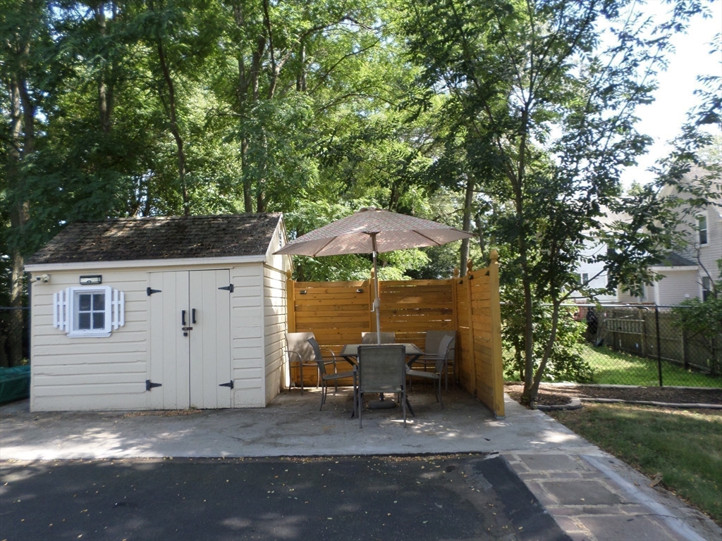 Peabody, Massachusetts, 01960, United States, 3 Bedrooms Bedrooms, ,1 BathroomBathrooms,Residential,For Sale,1924193