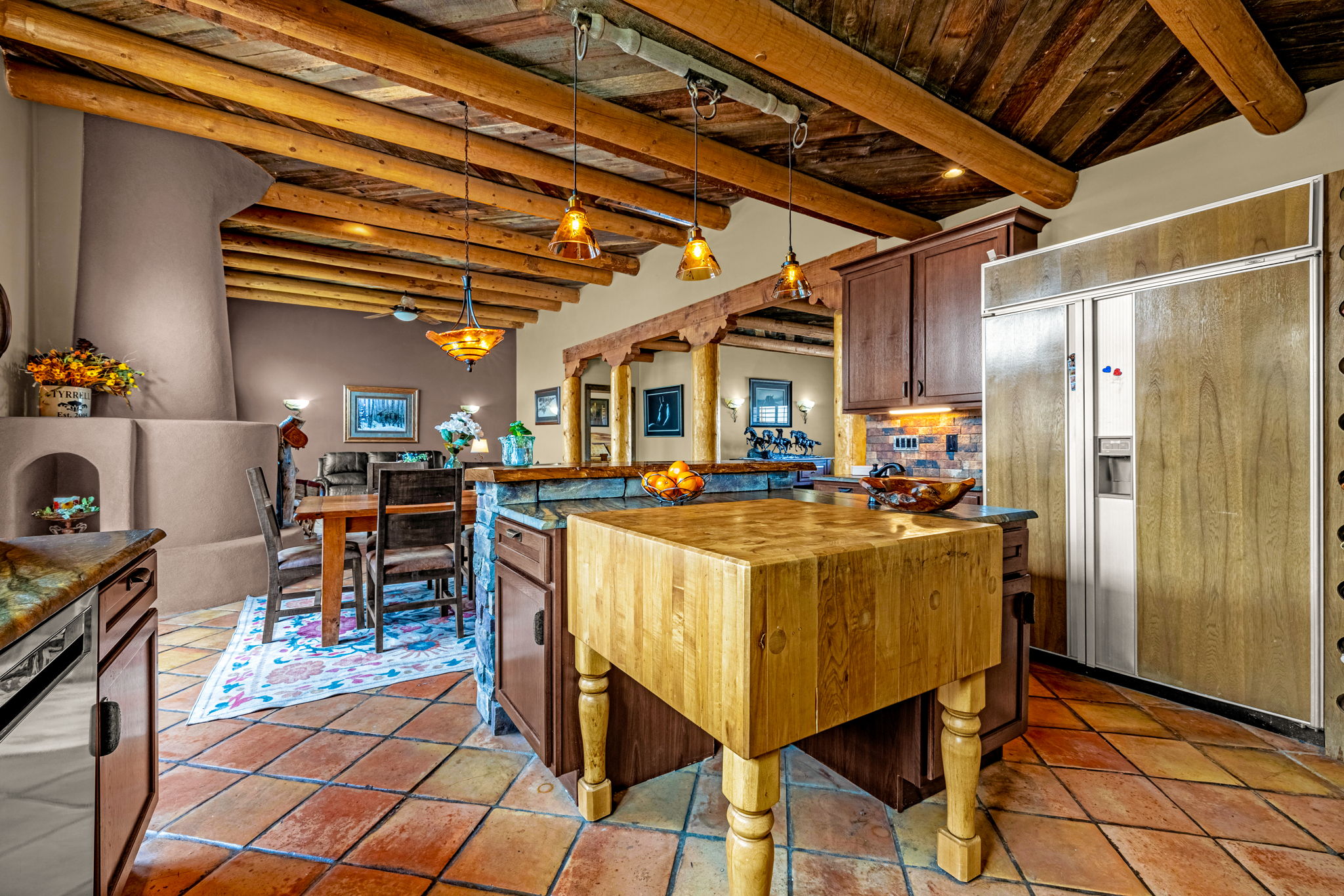  Rare creek side opportunity on 80 close-in acres - 物件實景