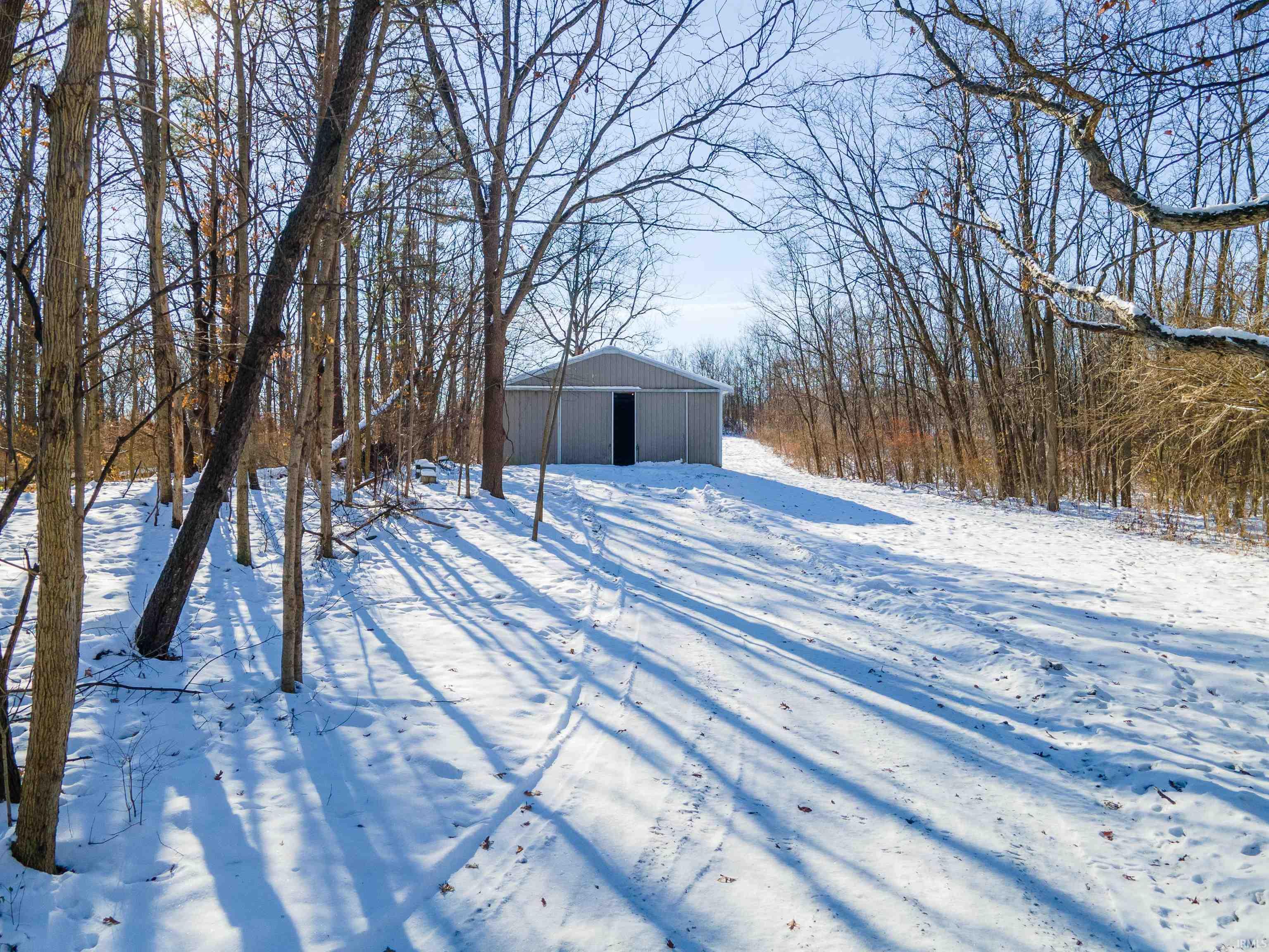 Roanoke, Indiana, 46783, United States, 4 Bedrooms Bedrooms, ,3 BathroomsBathrooms,Residential,For Sale,2005633