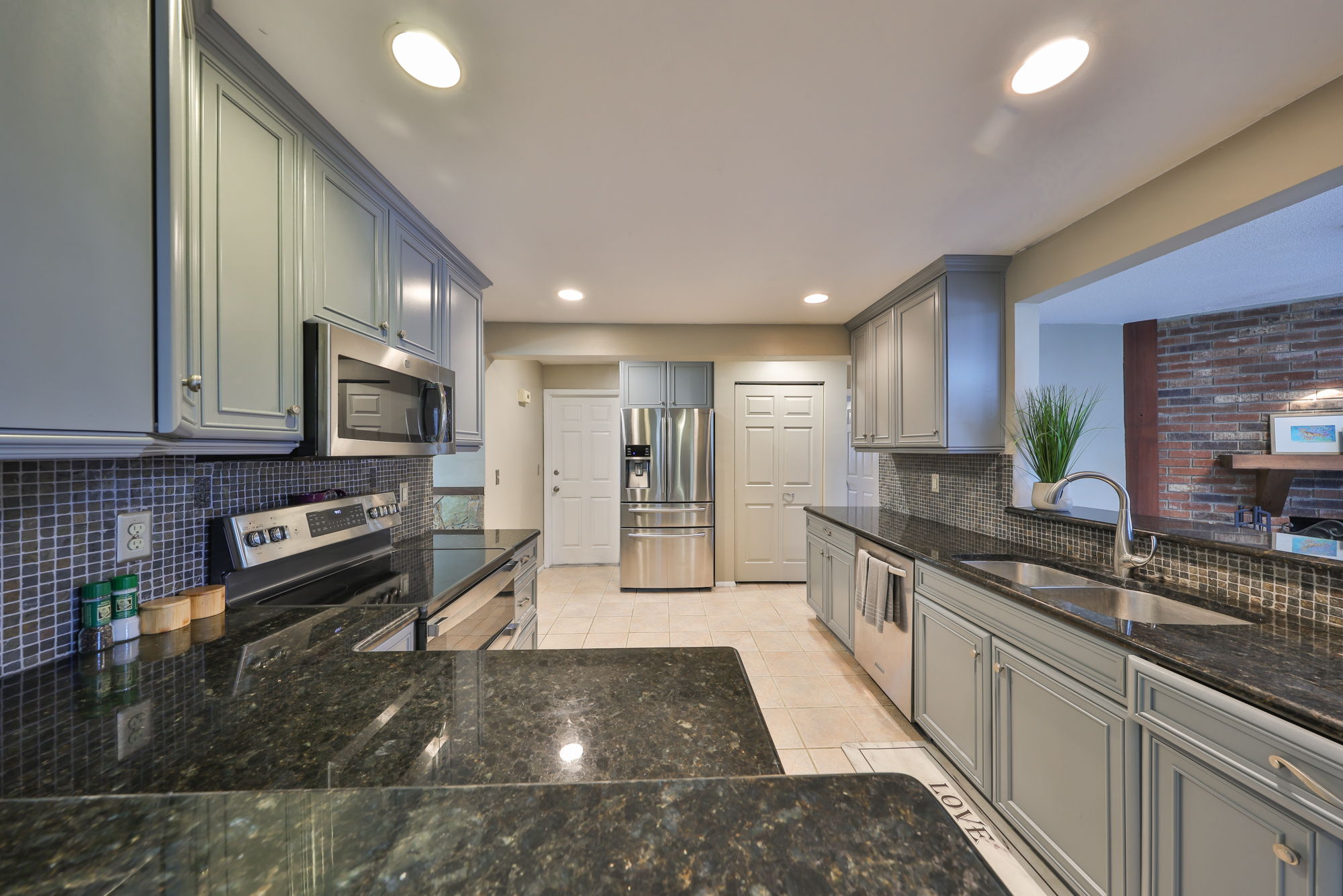 Seminole, Florida, 33772, United States, 4 Bedrooms Bedrooms, ,2 BathroomsBathrooms,Residential,For Sale,2013302