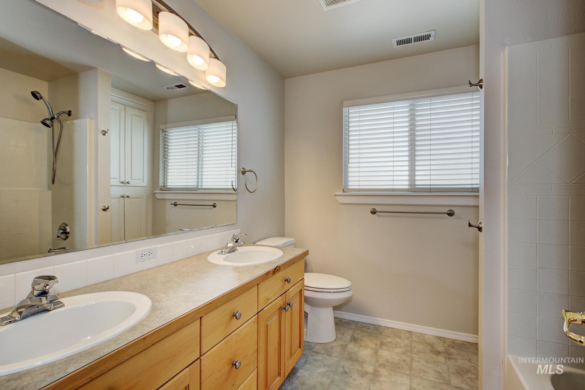 Meridian, Idaho, 83646, United States, 4 Bedrooms Bedrooms, ,Residential,For Sale,1761011