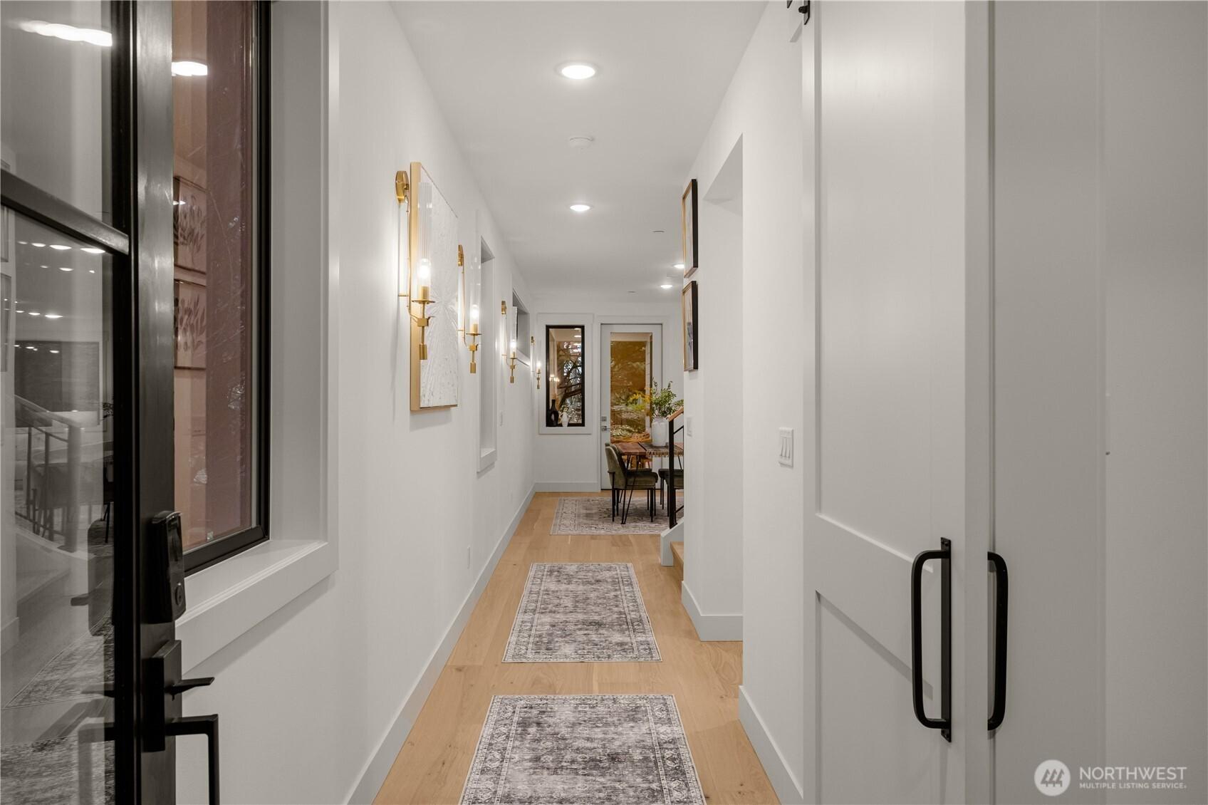 BELLEVUE, Washington, 98006, United States, 3 Bedrooms Bedrooms, ,3 BathroomsBathrooms,Residential,For Sale,1999825