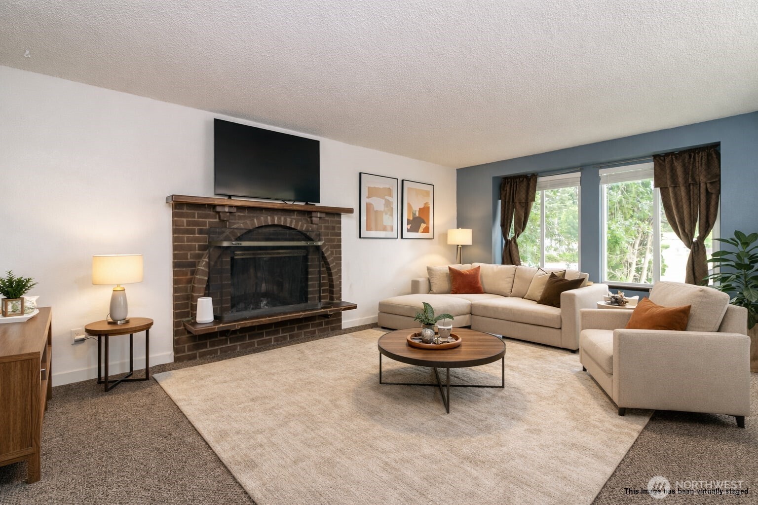 Tacoma, Washington, 98444, United States, 4 Bedrooms Bedrooms, ,2 BathroomsBathrooms,Residential,For Sale,1977336