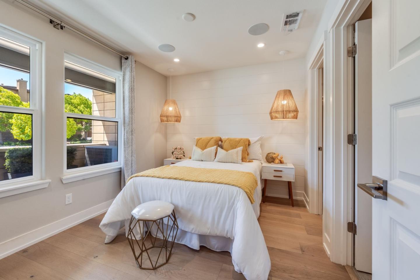 Sunnyvale, California, 94086, United States, 3 Bedrooms Bedrooms, ,4 BathroomsBathrooms,Residential,For Sale,1926187