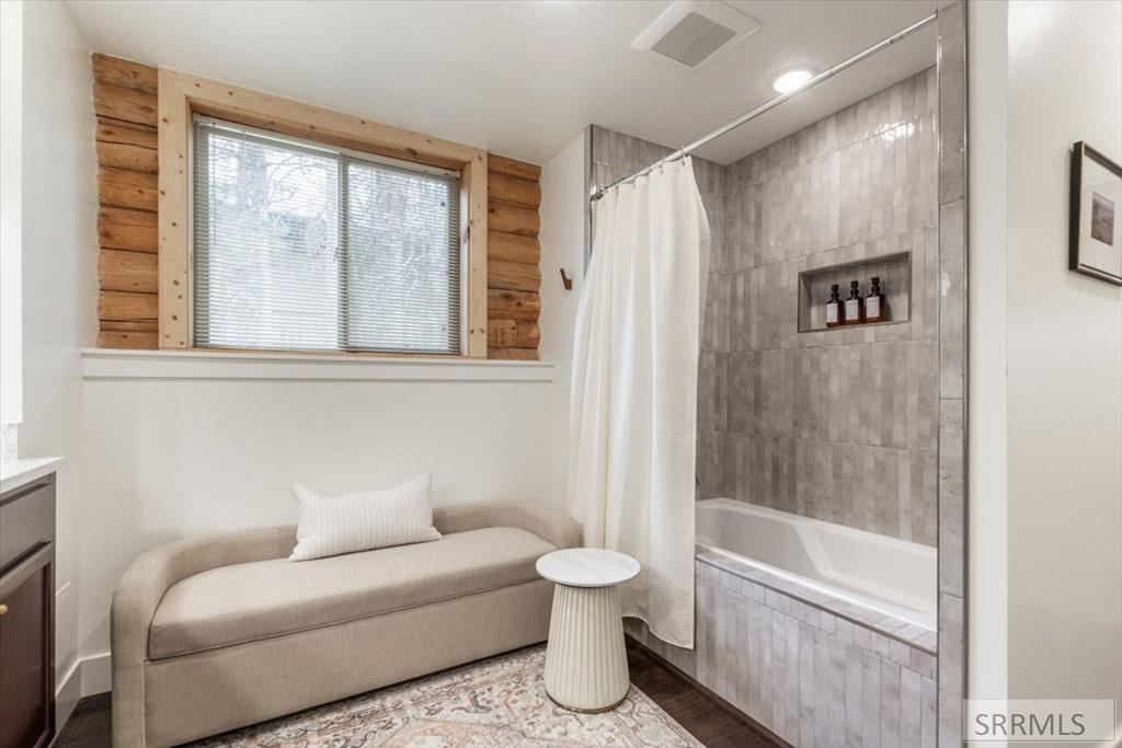 ISLAND PARK, Idaho, 83429, United States, 5 Bedrooms Bedrooms, ,3 BathroomsBathrooms,Residential,For Sale,2049081