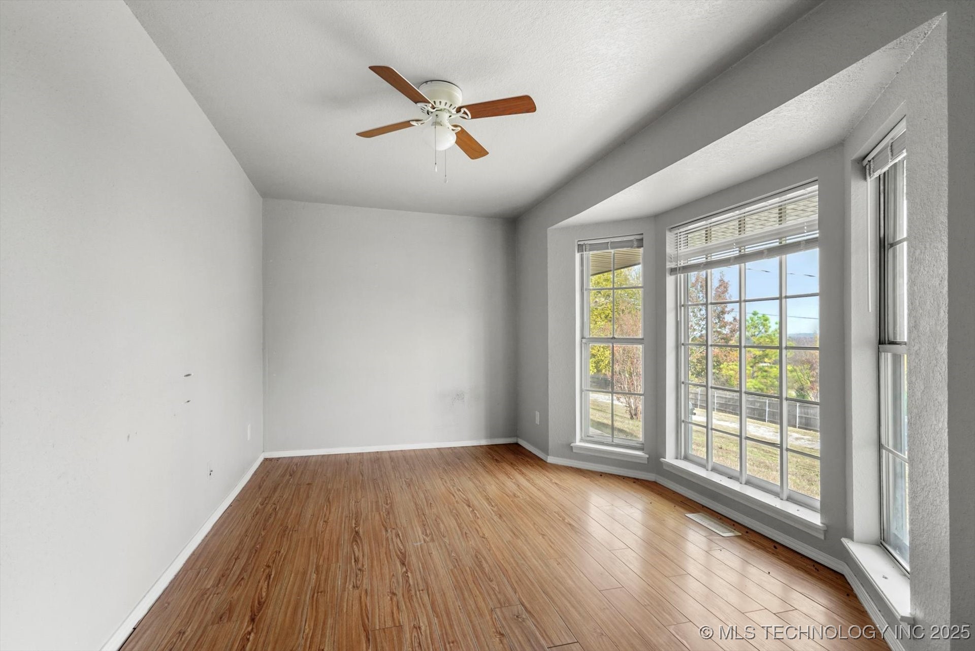 Glenpool, Oklahoma, 74033, United States, ,Residential,For Sale,1998414