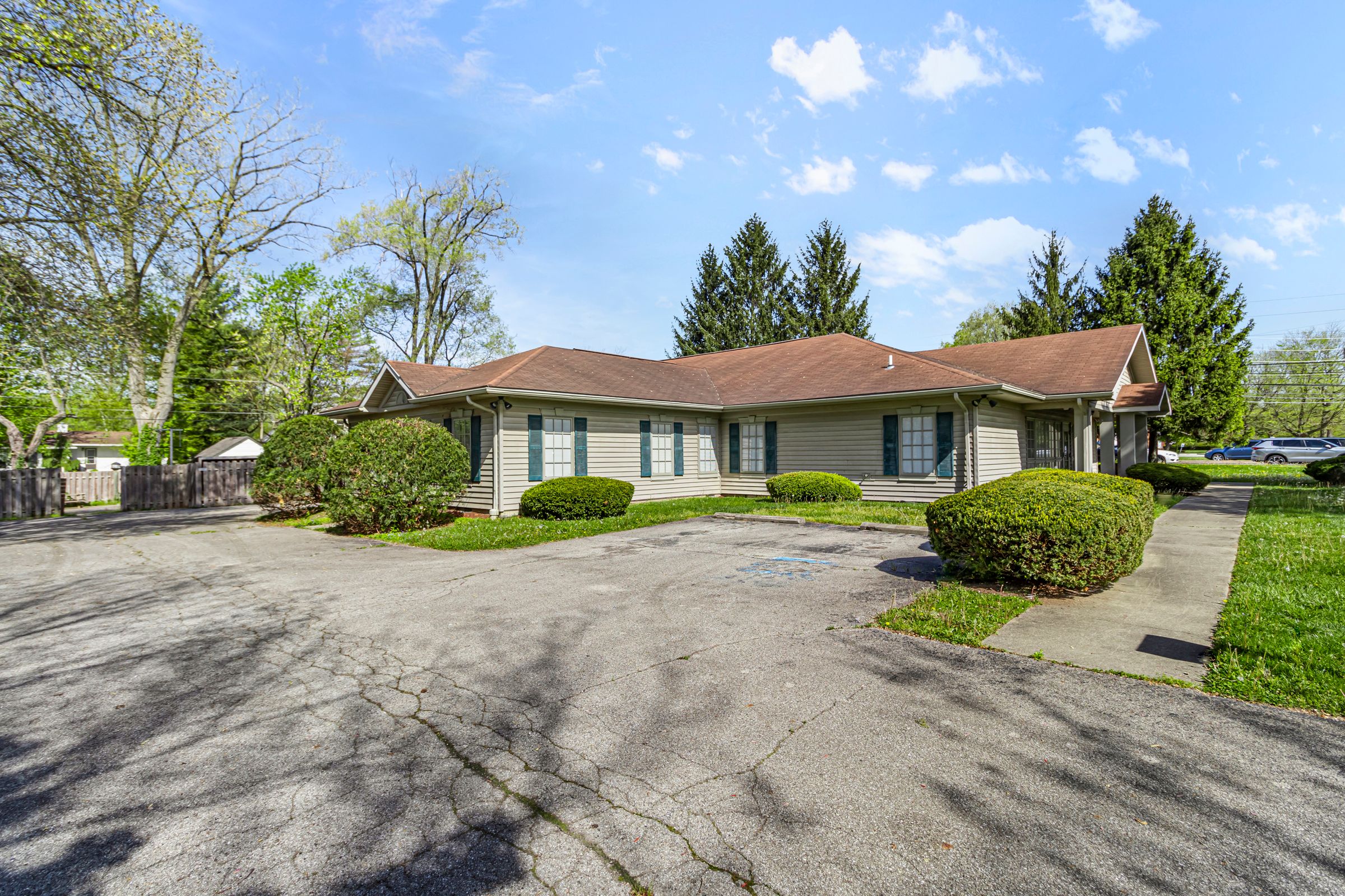 Indianapolis, Indiana, 46240, United States, 14 Bedrooms Bedrooms, ,6 BathroomsBathrooms,Residential,For Sale,1908586