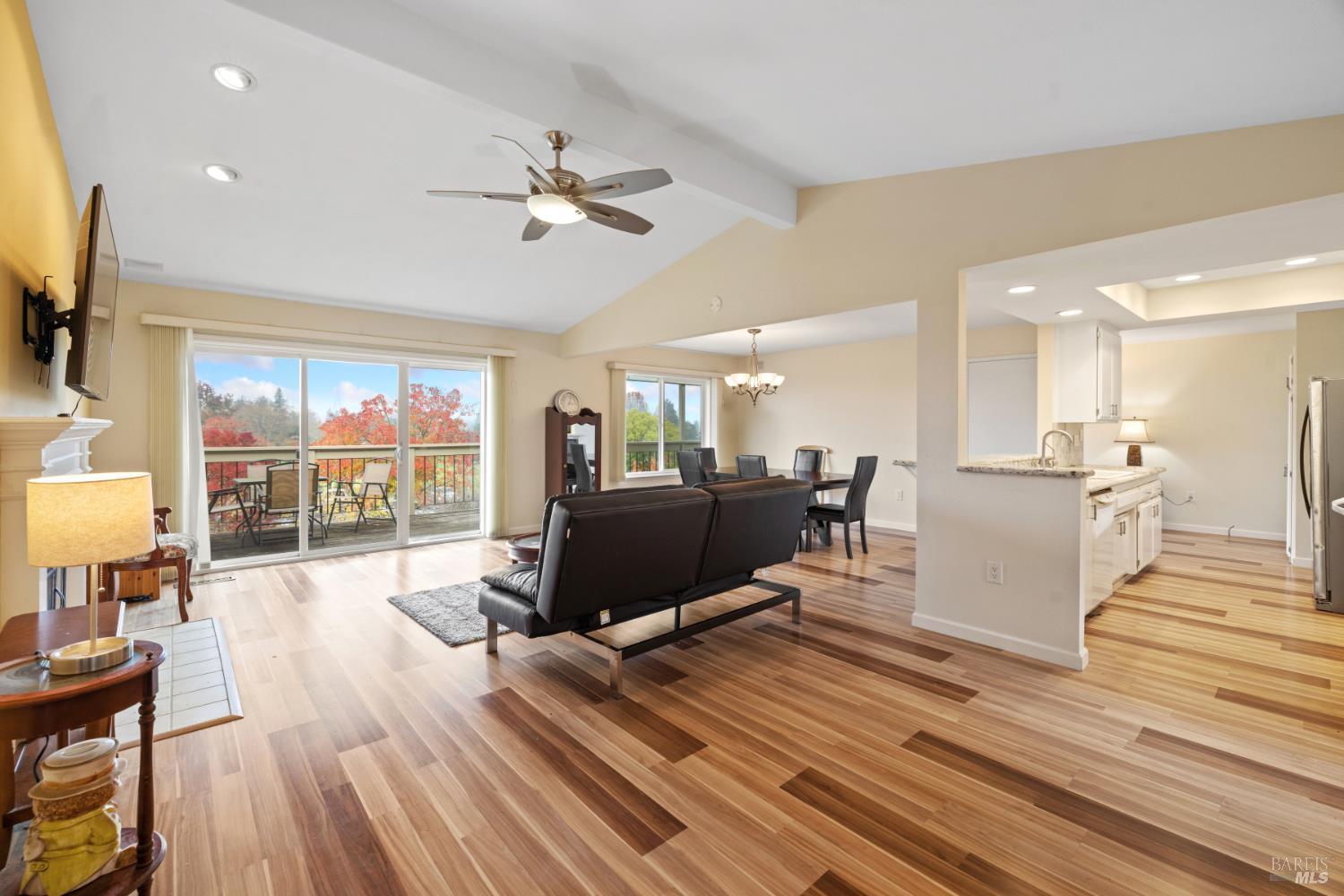 Santa Rosa, California, 95409, United States, 3 Bedrooms Bedrooms, ,2 BathroomsBathrooms,Residential,For Sale,2005297