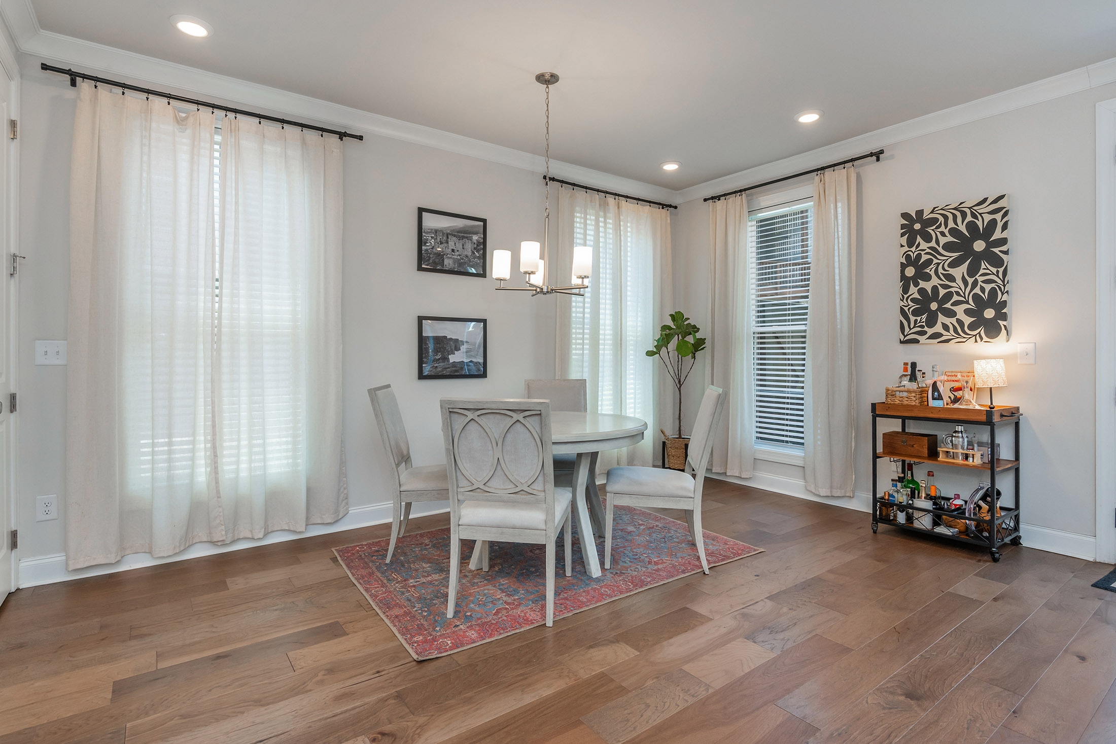  Welcome to Exceptional Townhome Living in Waterside Community - 物件實景