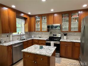 Poughquag, New York, 12570, United States, 3 Bedrooms Bedrooms, ,3 BathroomsBathrooms,Residential,For Sale,1983124