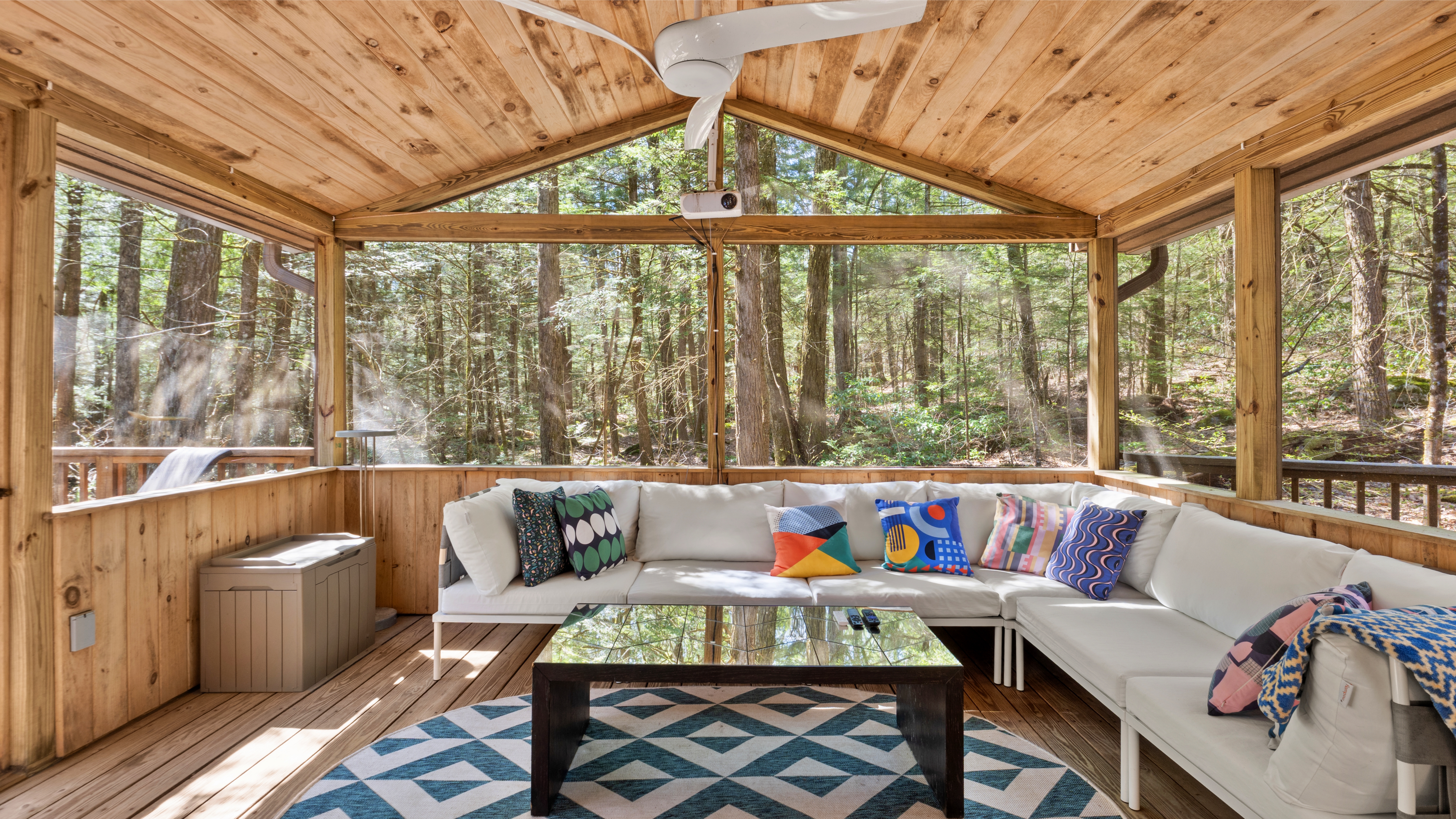 Berkshire Summer Retreat: Modern Cabin with Lake & Club Access - 物件實景