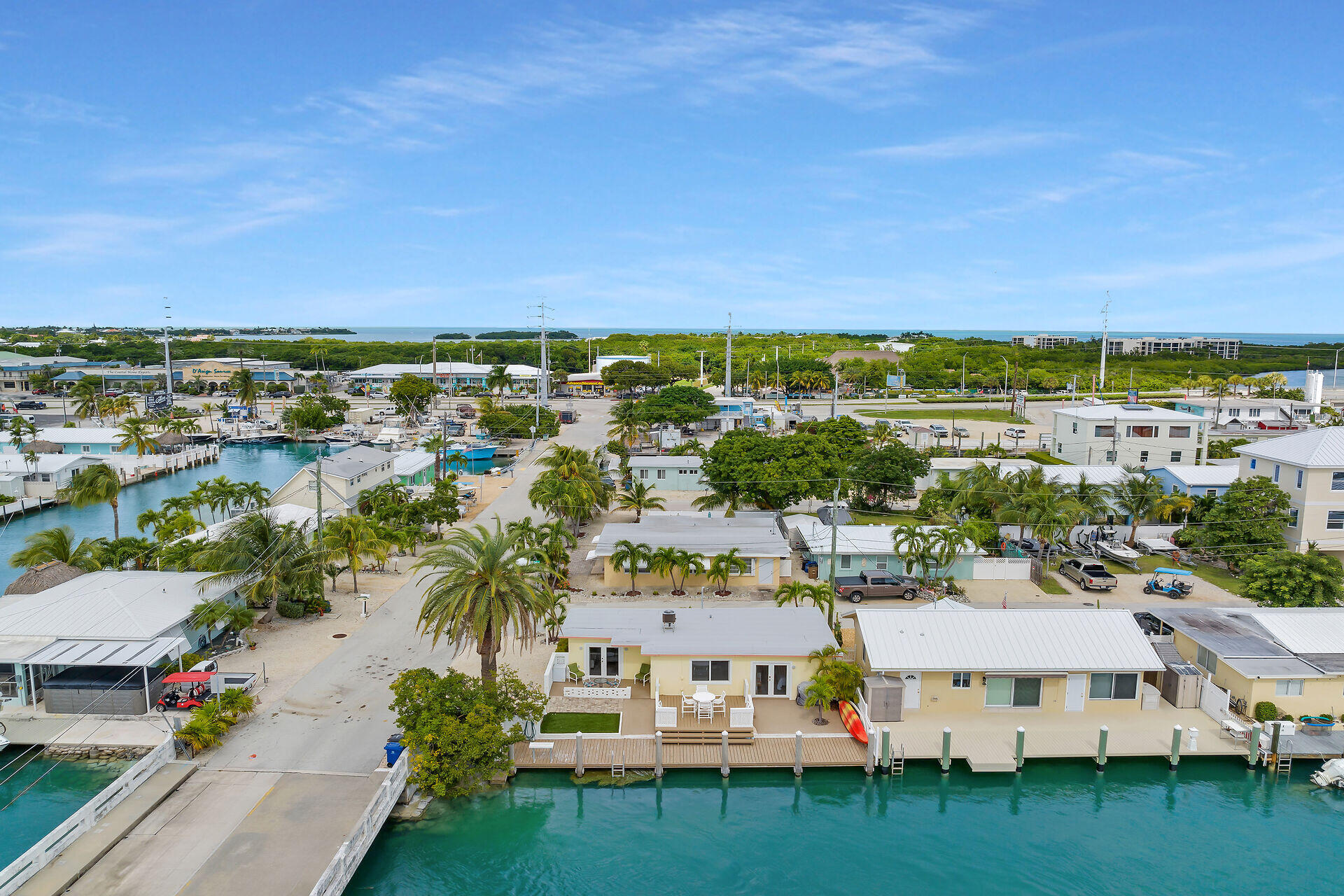 MARATHON, Florida, 33050, United States, 2 Bedrooms Bedrooms, ,2 BathroomsBathrooms,Residential,For Sale,1989170