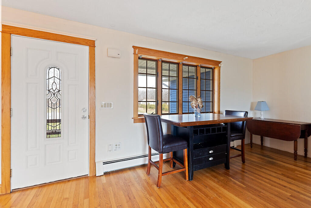 China, Maine, 04358, United States, 6 Bedrooms Bedrooms, ,3 BathroomsBathrooms,Residential,For Sale,1898689