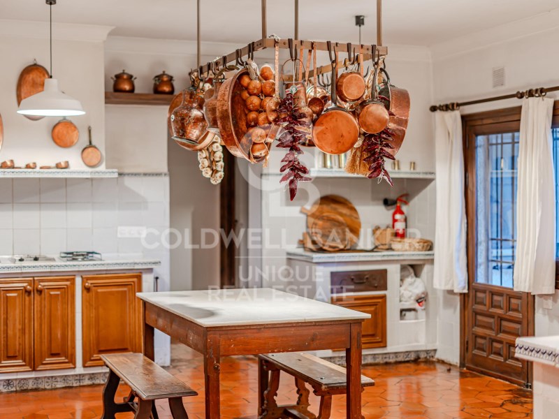 Toledo, Toledo, Los Cigarrales-La Bastida Toledo, Toledo, Castile-La Mancha, ES, 7 Bedrooms Bedrooms, ,7 BathroomsBathrooms,Residential,For Sale,Toledo, Toledo, Los Cigarrales-La Bastida Toledo, ,1619928