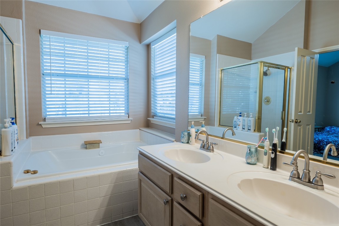 Austin, Texas, 78749, United States, 3 Bedrooms Bedrooms, ,2 BathroomsBathrooms,Residential,For Sale,1759172