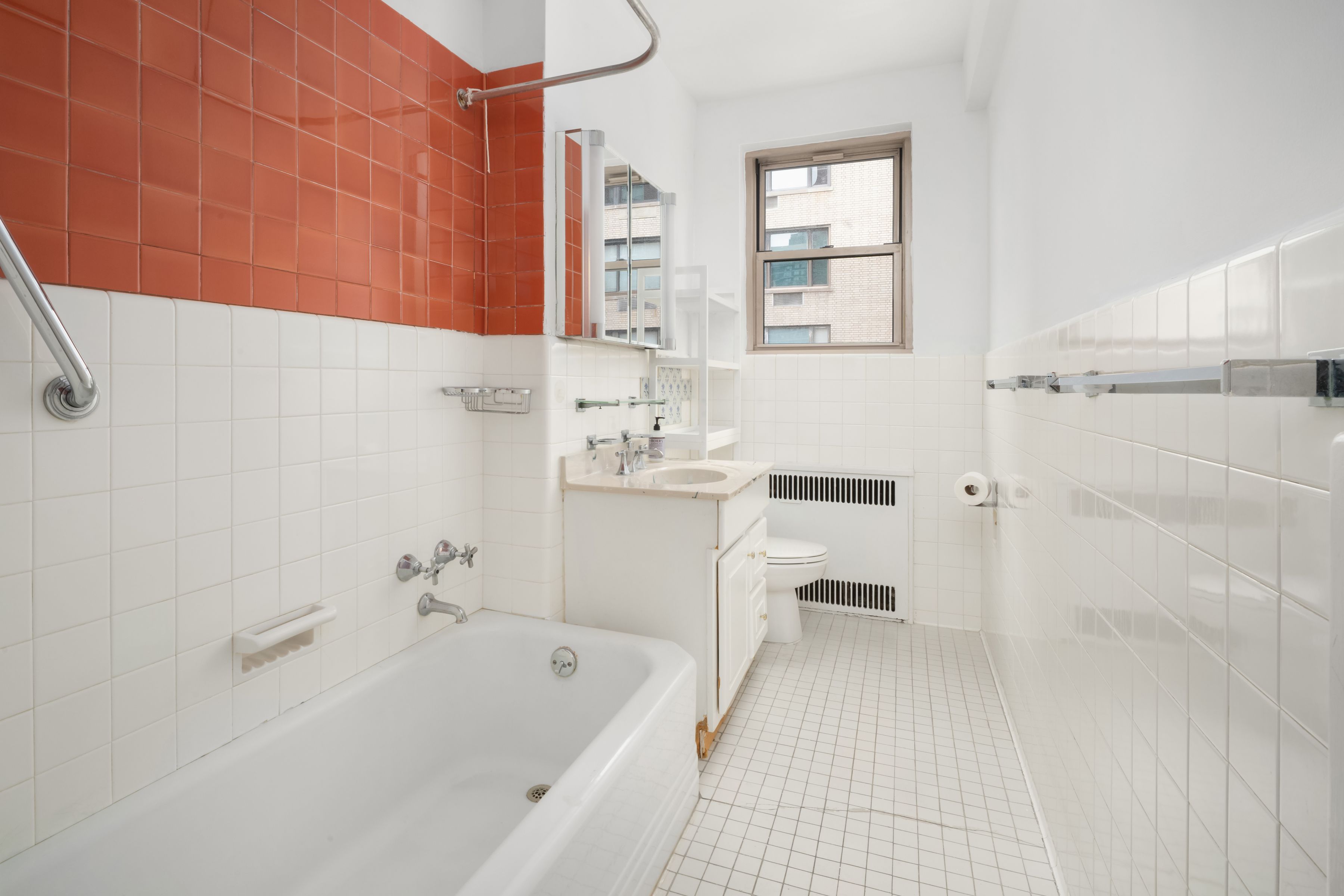  Charming & Bright High Floor 2 Bedroom - 物件實景