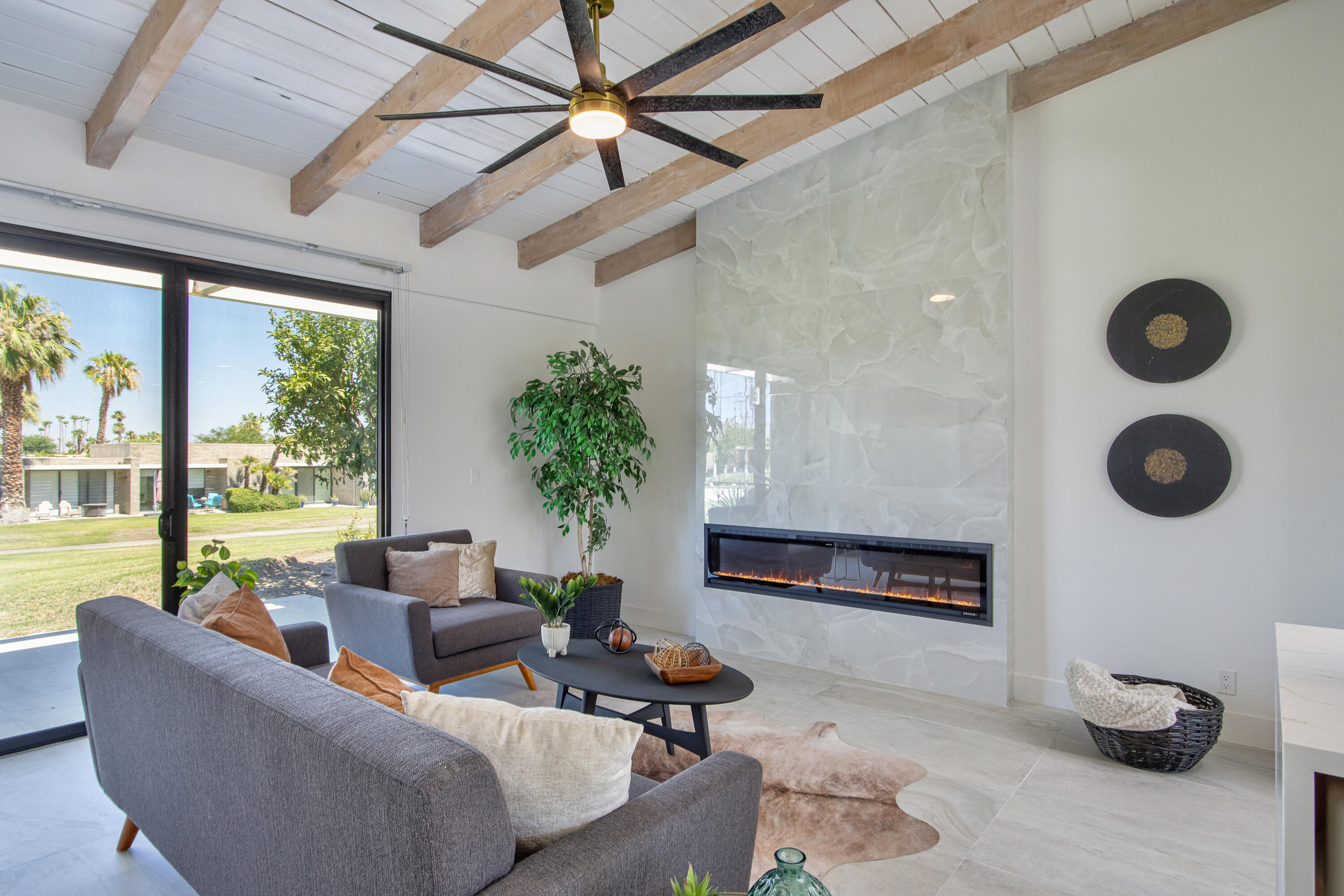 Palm Springs, California, 92262, United States, 2 Bedrooms Bedrooms, ,2 BathroomsBathrooms,Residential,For Sale,1890767