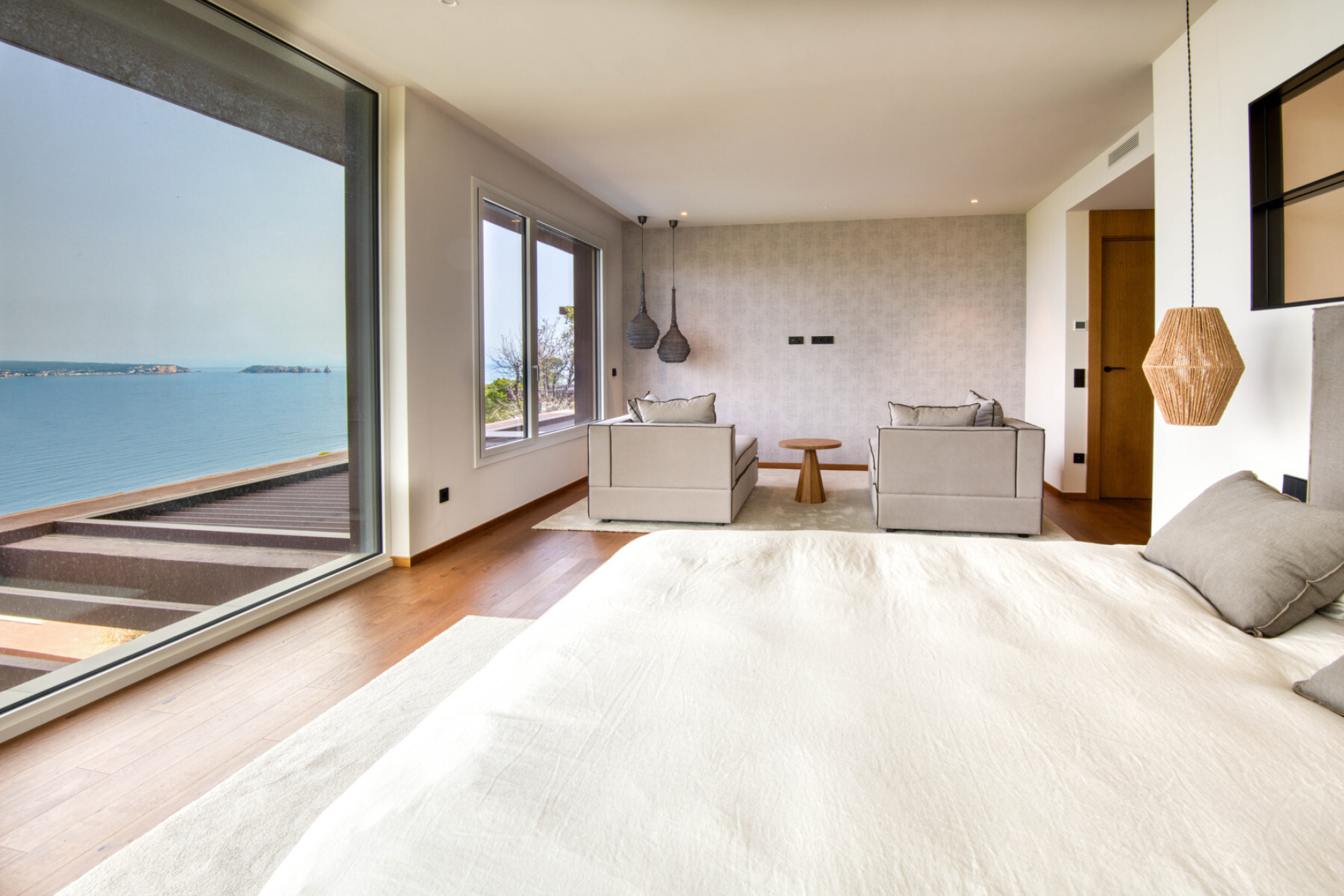  House with swimming pool and sea views in private urbanization in Sa Riera. - 物件實景