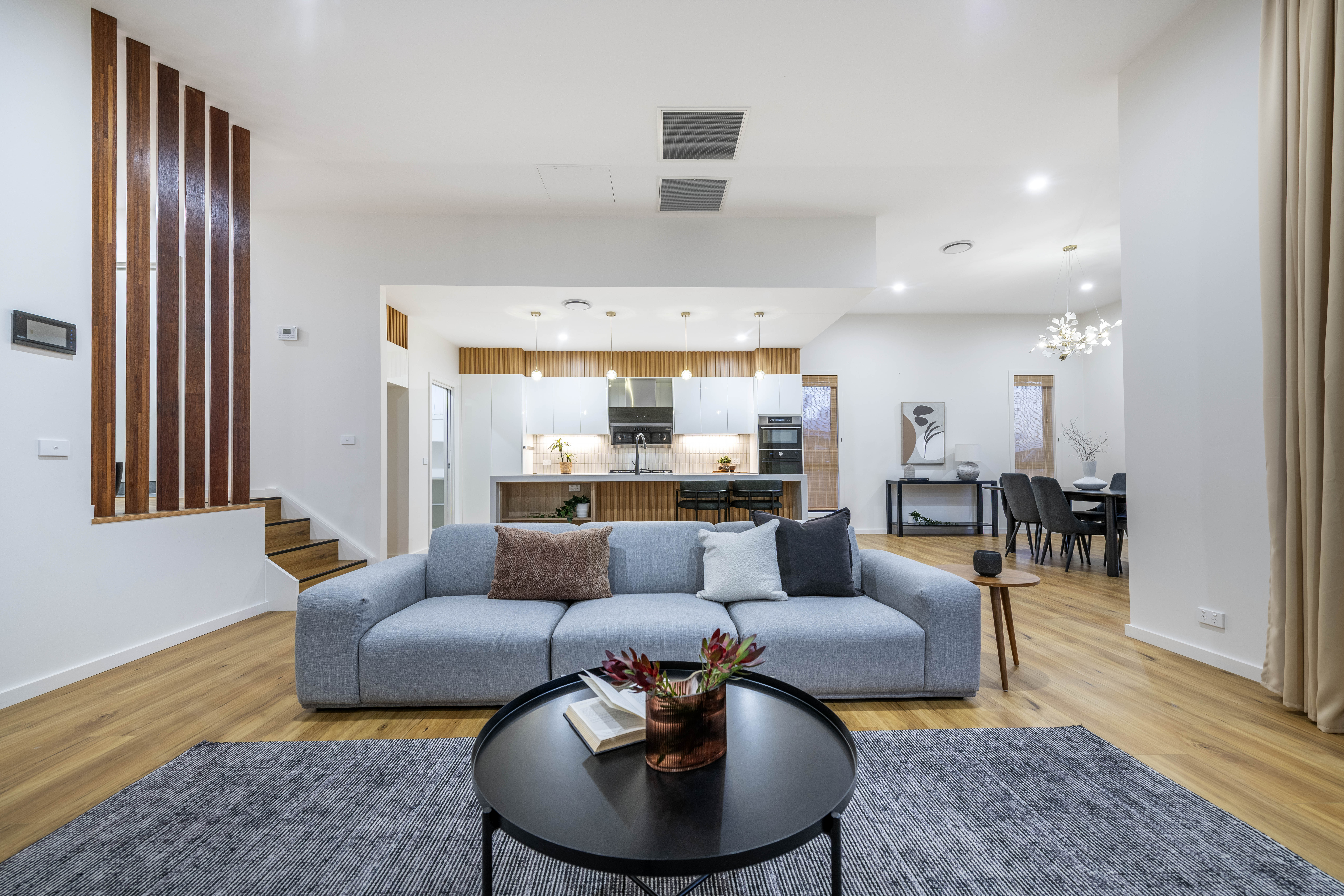 A Refined Family Home Offering Modern Comfort And Lifestyle Ease - 物件實景