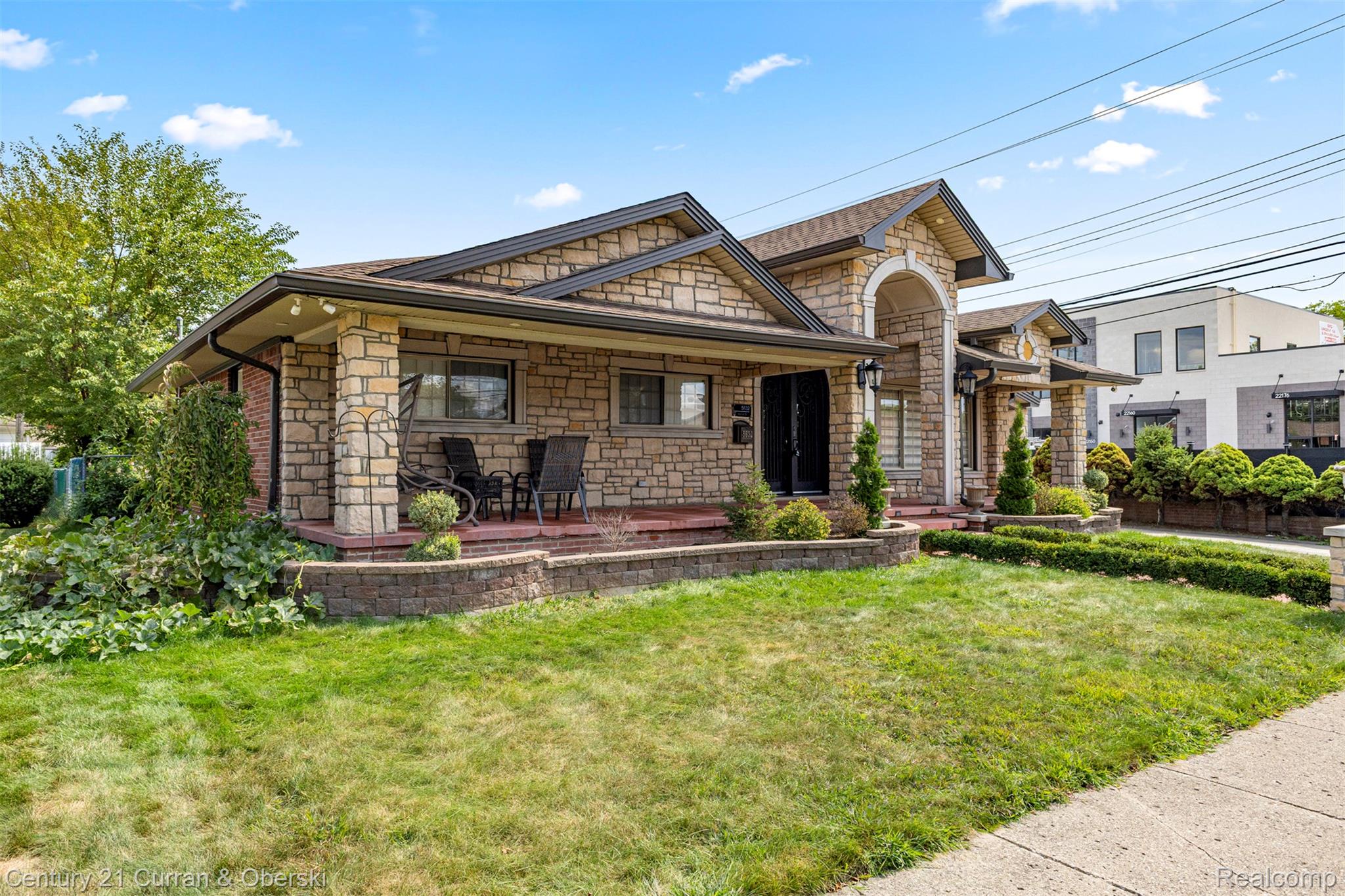 Dearborn Heights, Michigan, 48127, United States, 3 Bedrooms Bedrooms, ,3 BathroomsBathrooms,Residential,For Sale,1979966