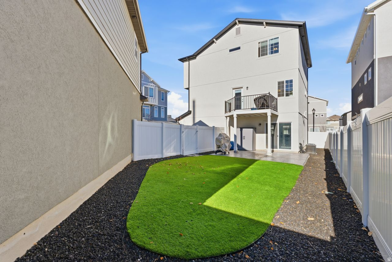 Saratoga Springs, Utah, 84045, United States, 3 Bedrooms Bedrooms, ,3 BathroomsBathrooms,Residential,For Sale,2000847