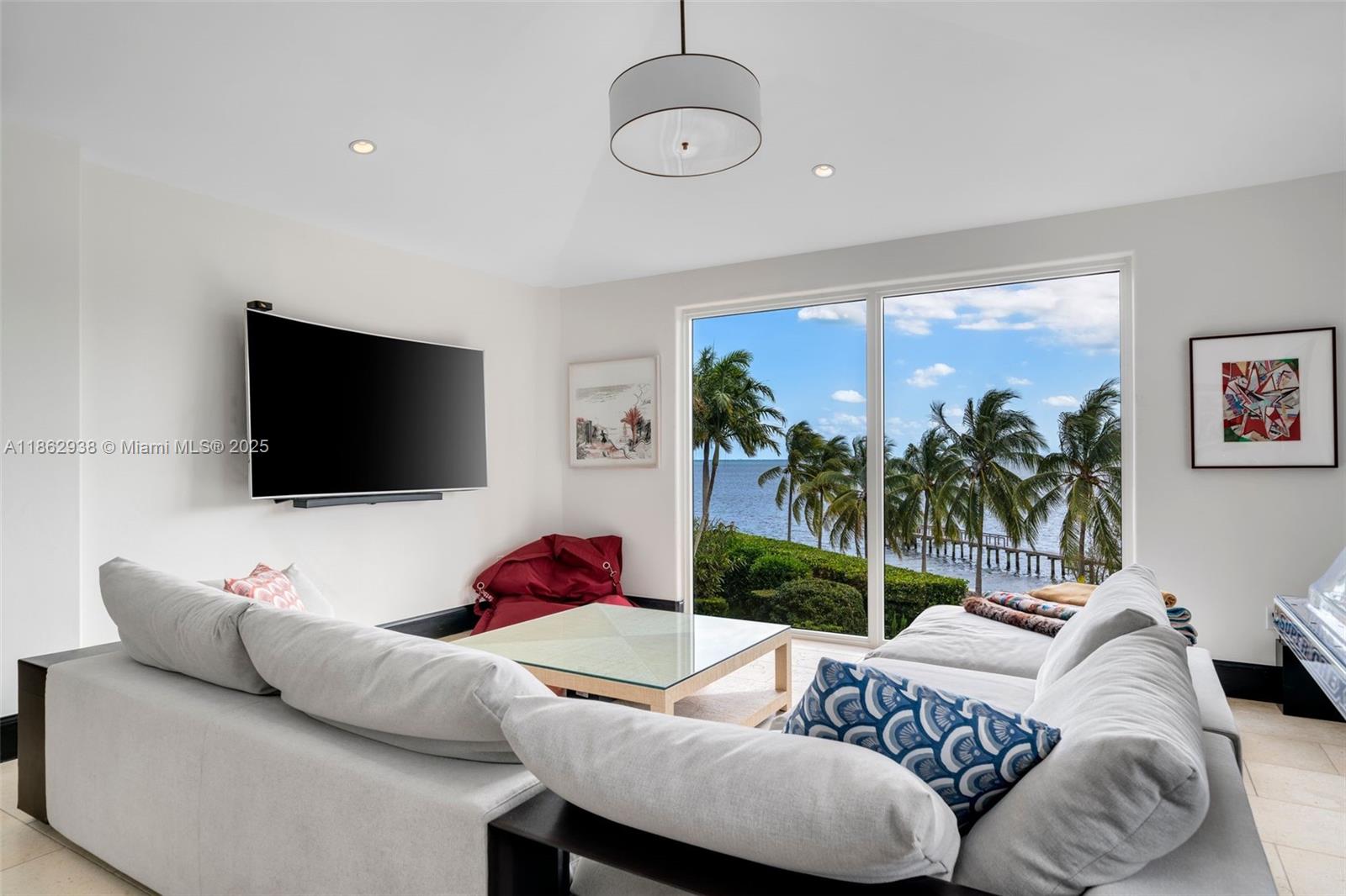 Miami, Florida, 33133, United States, 7 Bedrooms Bedrooms, ,9 BathroomsBathrooms,Residential,For Sale,1939364