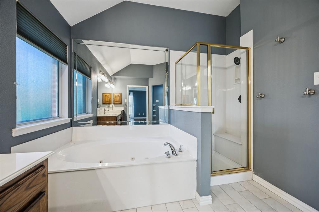 Lavon, Texas, 75166, United States, 4 Bedrooms Bedrooms, ,2 BathroomsBathrooms,Residential,For Sale,1865641