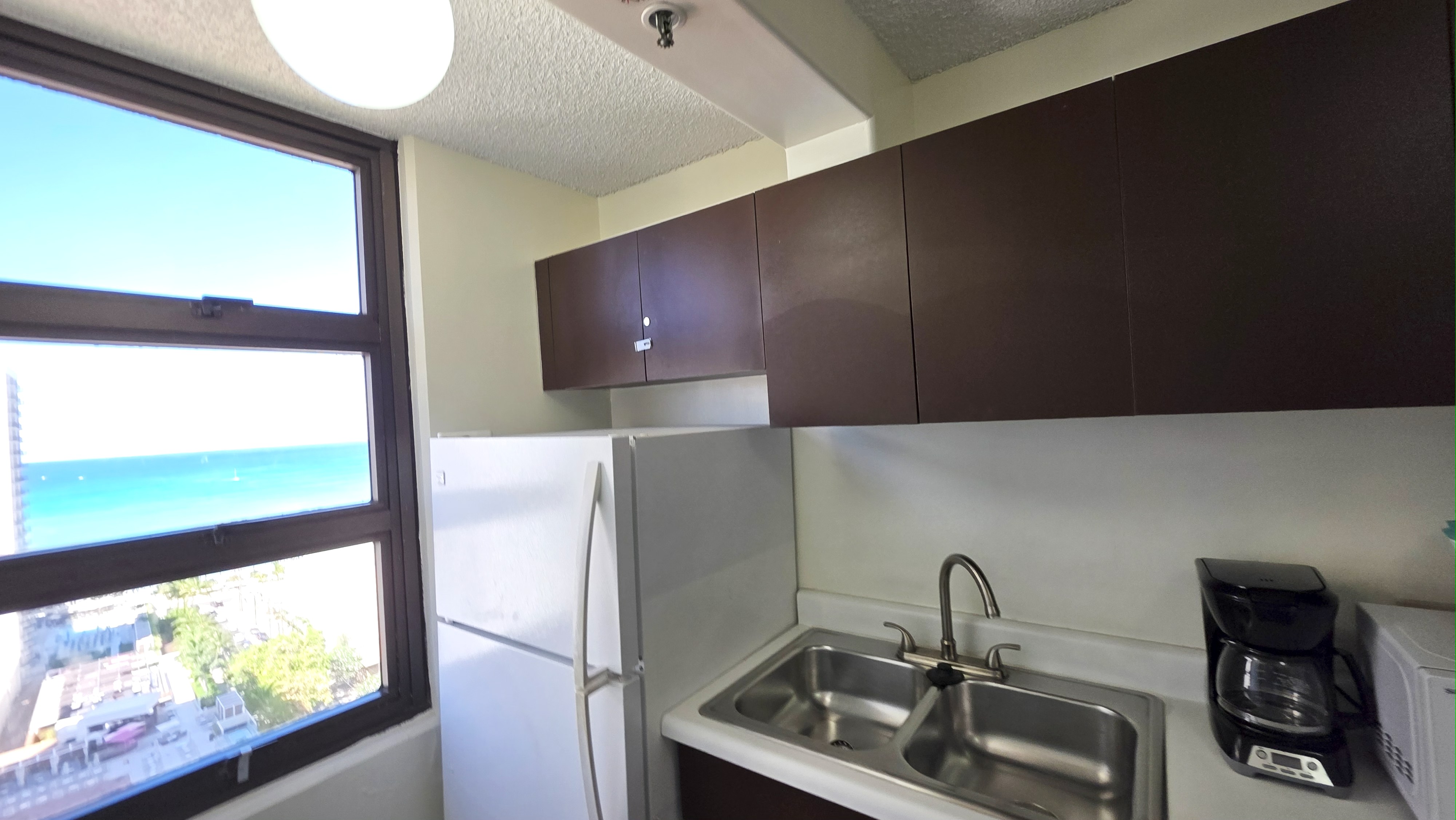 Honolulu, Hawaii, 96815, United States, 1 Bedroom Bedrooms, ,1 BathroomBathrooms,Residential,For Sale,1980791