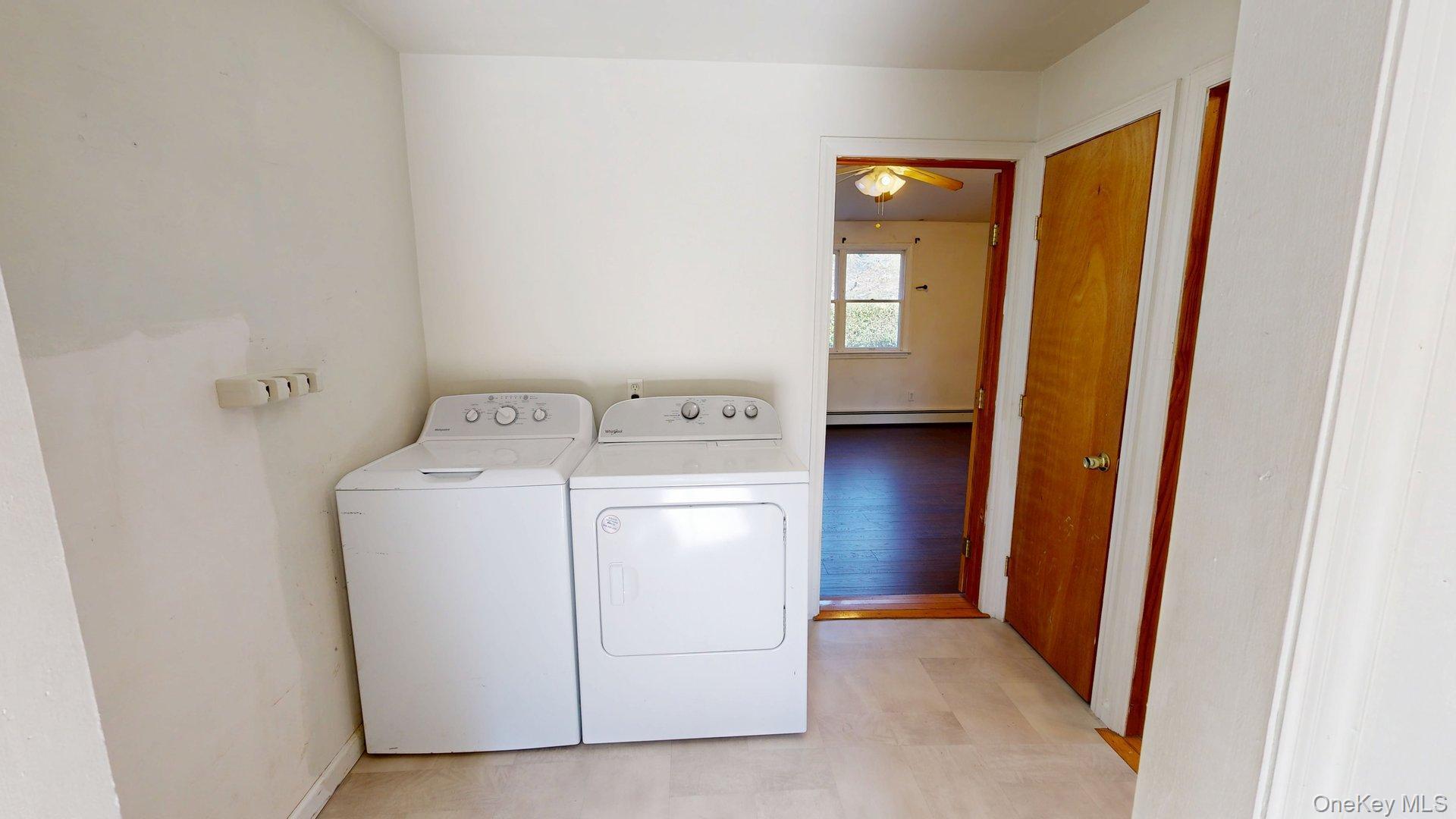 Center Moriches, New York, 11934, United States, 3 Bedrooms Bedrooms, ,1 BathroomBathrooms,Residential,For Sale,1990243