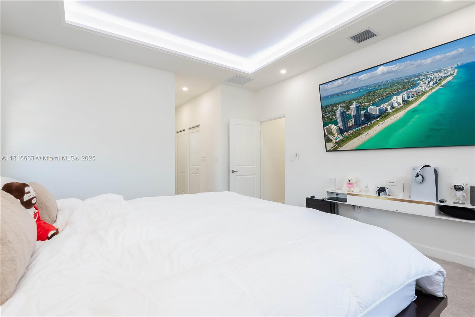 Homestead, Florida, 33032, United States, 5 Bedrooms Bedrooms, ,3 BathroomsBathrooms,Residential,For Sale,1900926