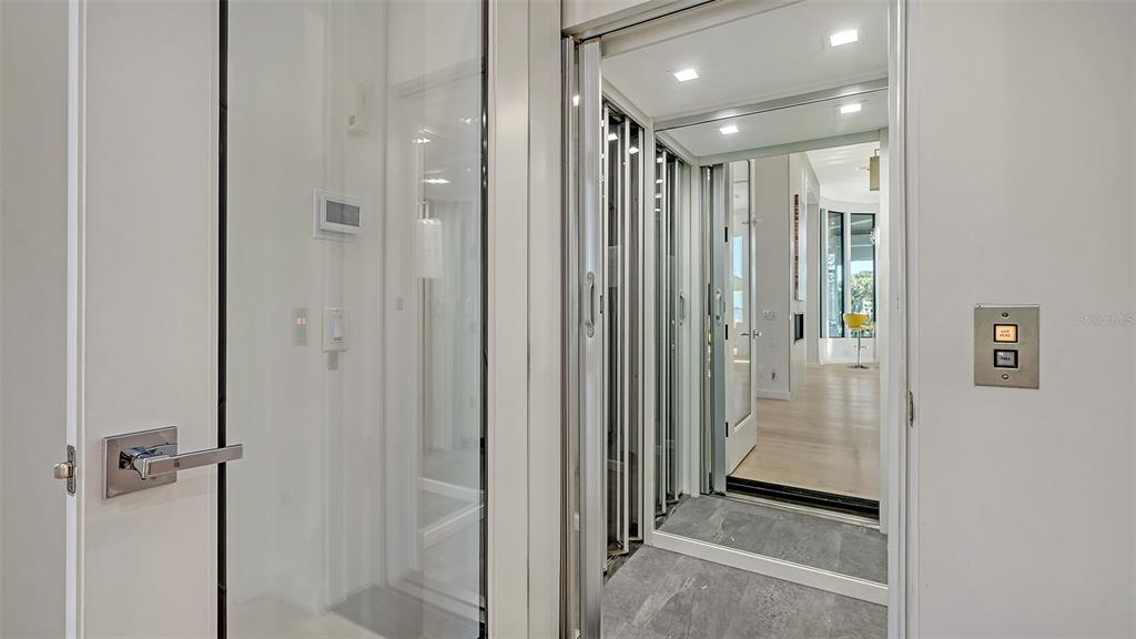 Sarasota, Florida, 34239, United States, 4 Bedrooms Bedrooms, ,7 BathroomsBathrooms,Residential,For Sale,1759750