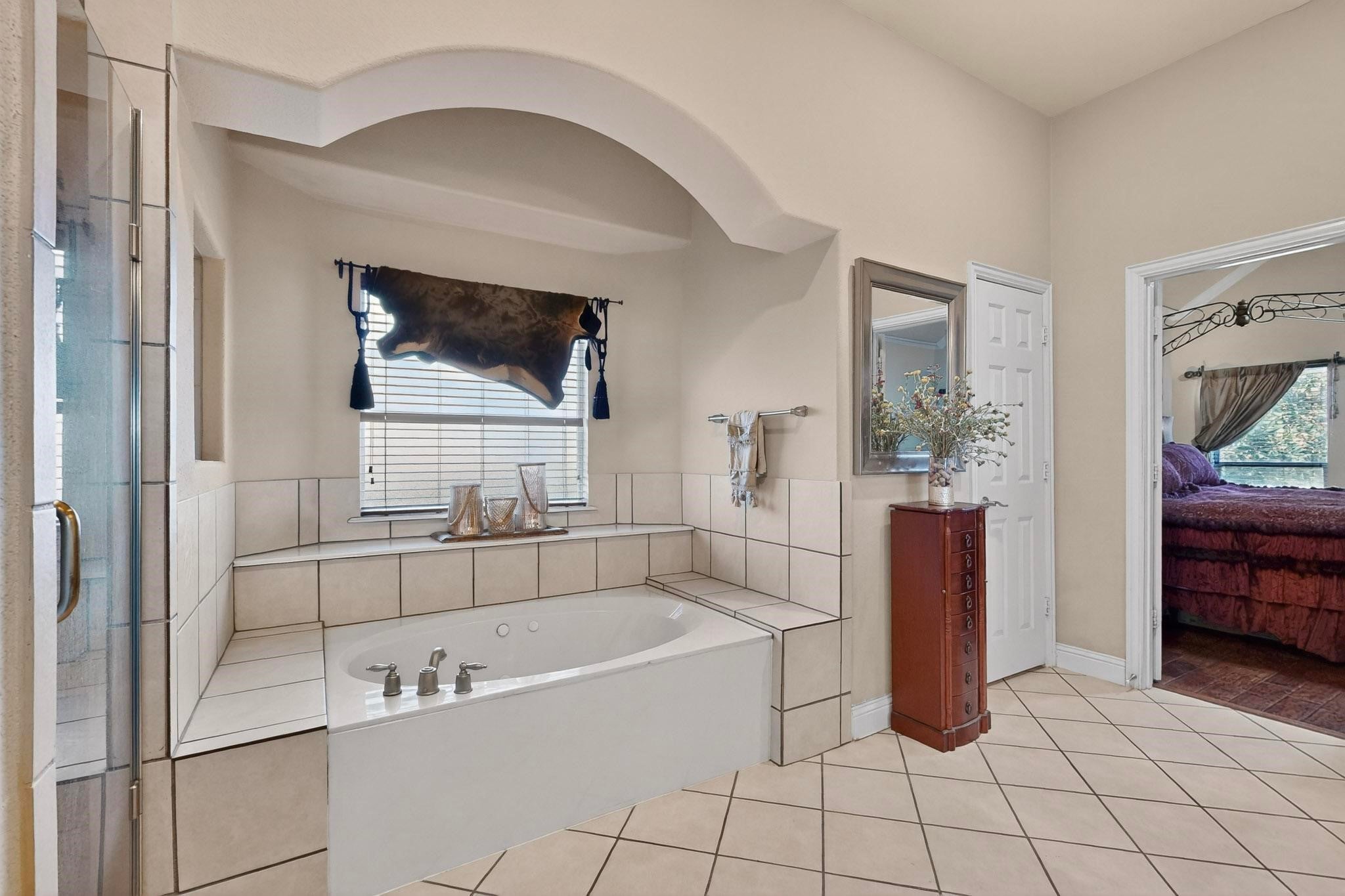 Mansfield, Texas, 76063, United States, 5 Bedrooms Bedrooms, ,3 BathroomsBathrooms,Residential,For Sale,1999232