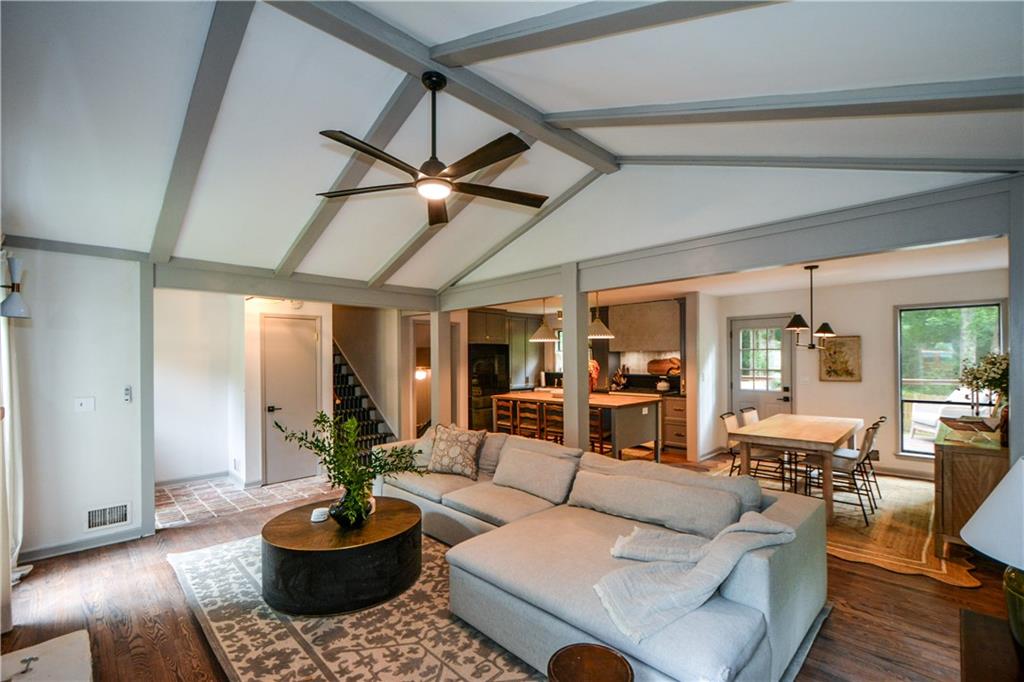 Marietta, Georgia, 30062, United States, 5 Bedrooms Bedrooms, ,3 BathroomsBathrooms,Residential,For Sale,1901486