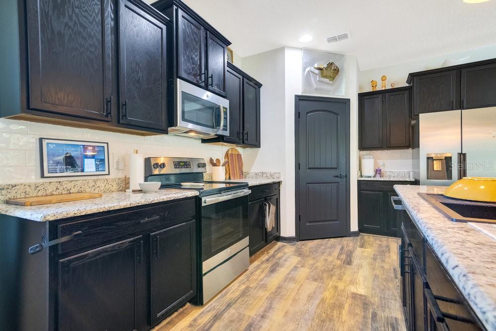 Winter Garden, Florida, 34787, United States, 4 Bedrooms Bedrooms, ,4 BathroomsBathrooms,Residential,For Sale,1828457