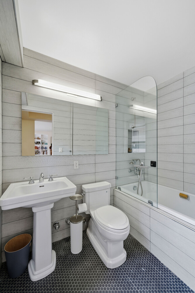 New York City, New York, 10128, United States, 3 Bedrooms Bedrooms, ,3 BathroomsBathrooms,Residential,For Sale,1996976